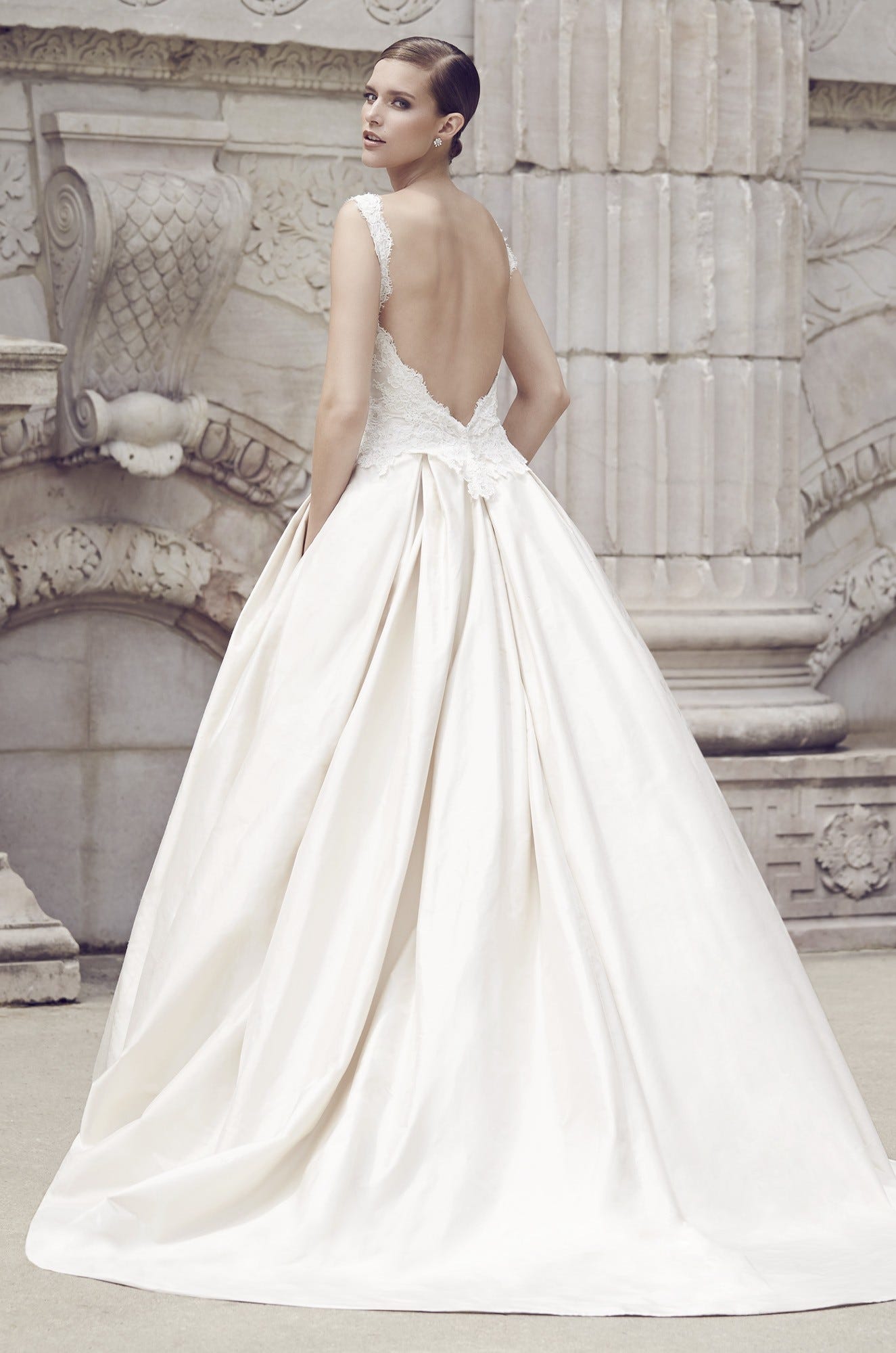 Paloma Blanca Style 4560 Wedding Dress Sales Medium
