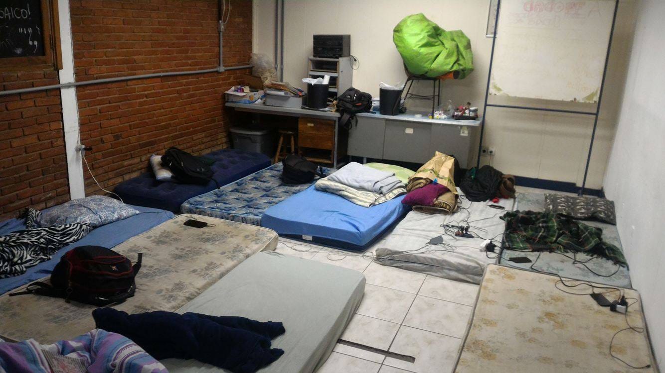 Em Luta Por Permanencia Estudantes Da Unesp Bauru Ocupam O Campus Confira Carta Aberta A Comunidade By Ceub Bauru Greve Unesp Medium