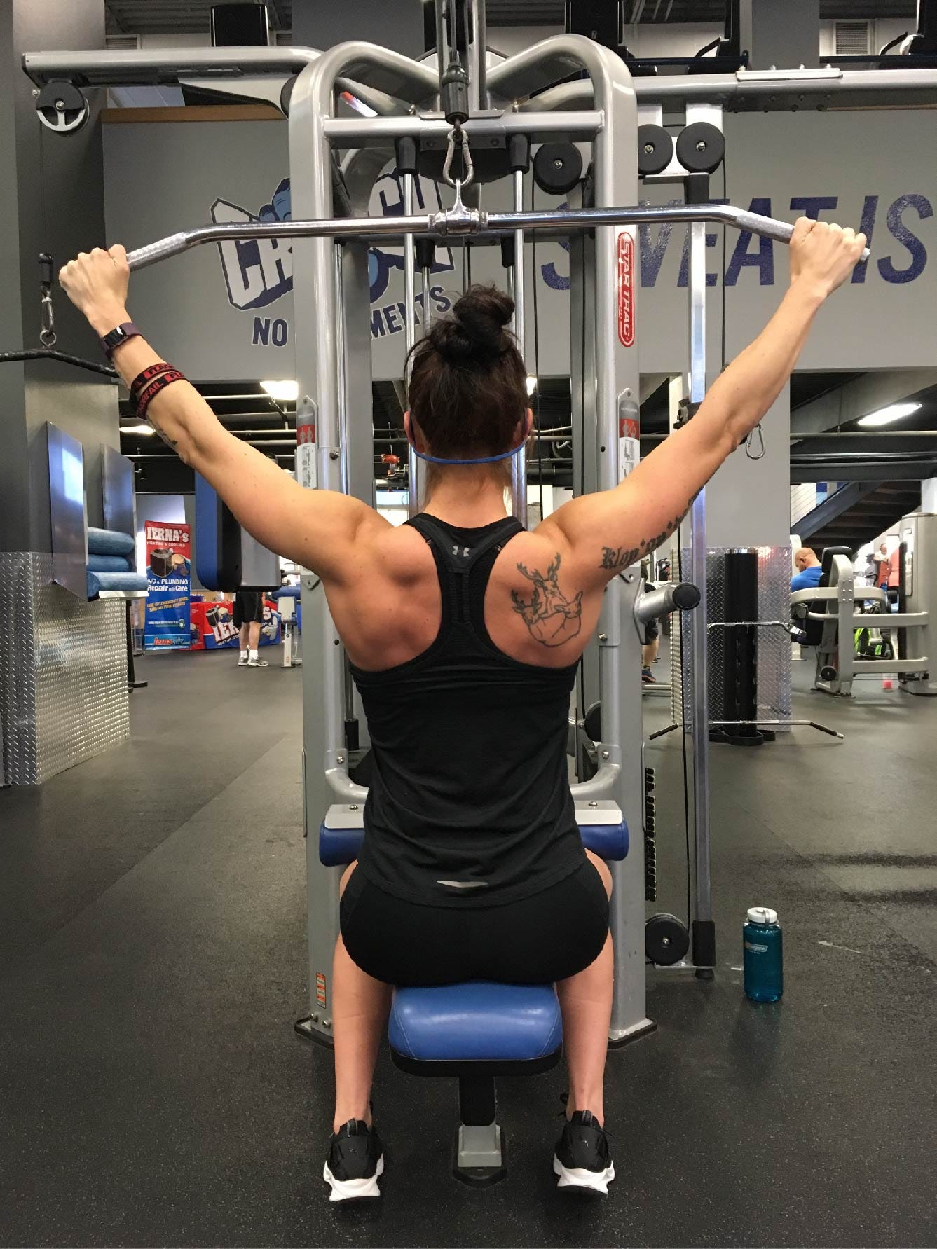 Lat Pull Downs