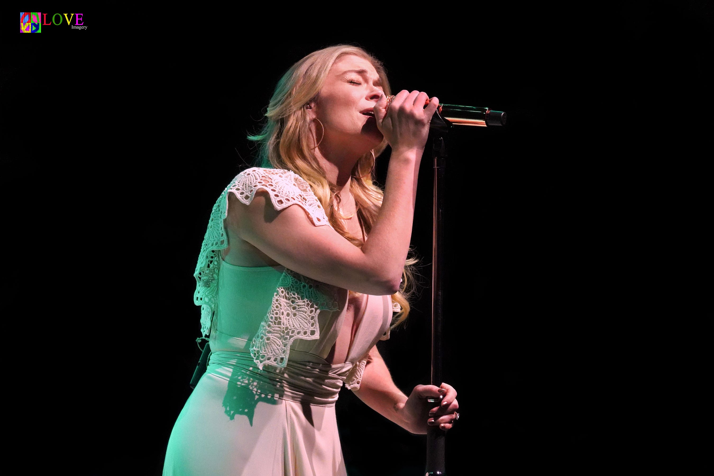LeAnn Rimes’ “You and Me and Christmas” Tour LIVE! at MPAC by