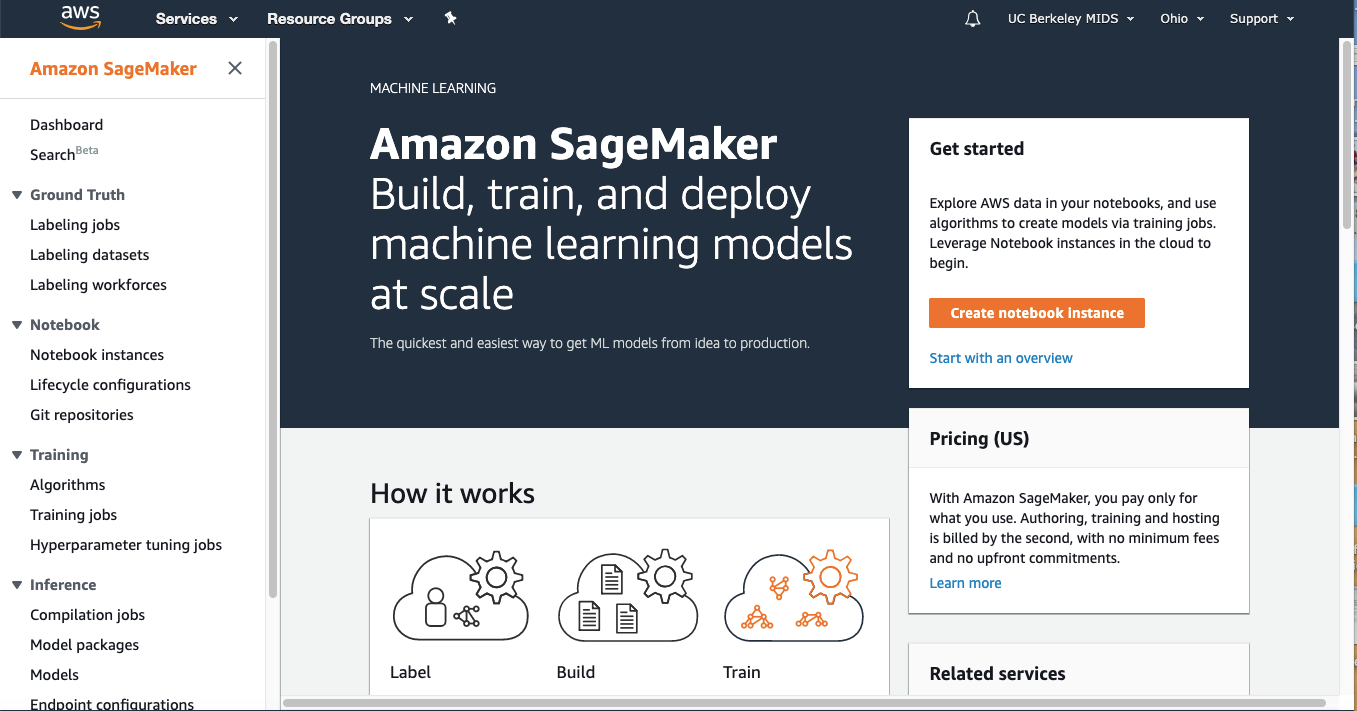 Amazon SageMaker splash screen