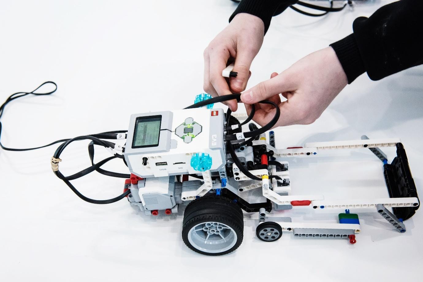 Build, program and control autonomous LEGO robots… | by Oxbridge ...