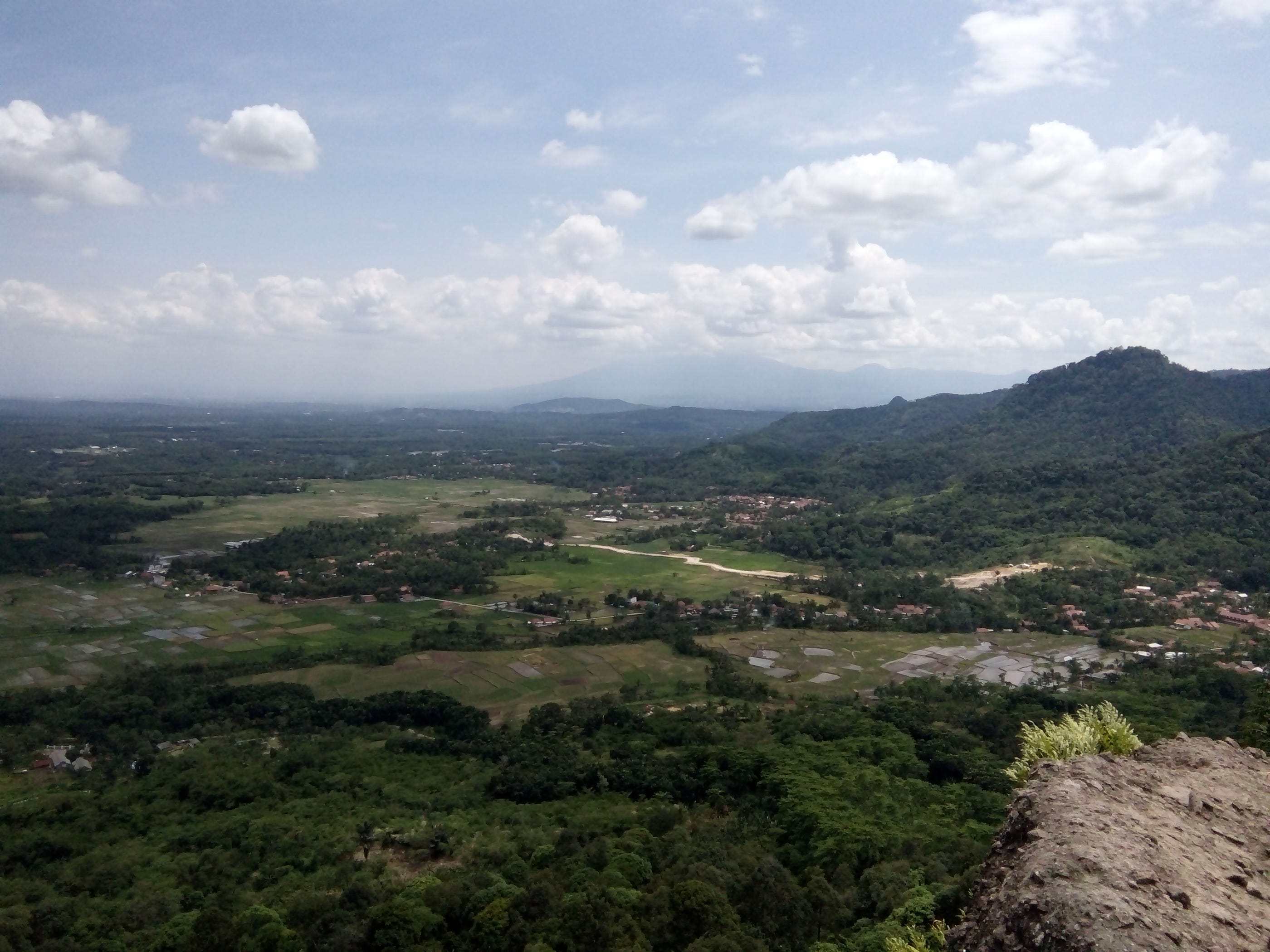 Weekend Backpackeran Naik Gunung Munara By Lydia Heng Medium