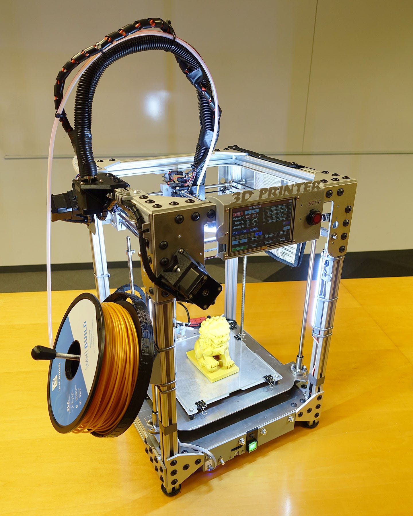 Check Out This Extremely Robust Homemade 3D Printer - 1*RFm7XMvmj7hANPG5DYEGBg