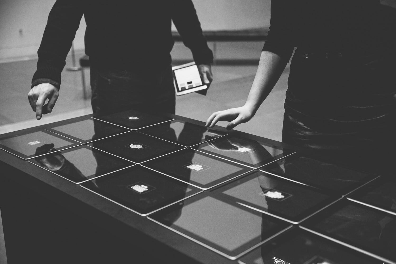 The iPad Table Universal Mind Medium