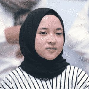Who Is Nissa Sabyan Biography Nissa Sabyan Is The Singer Of