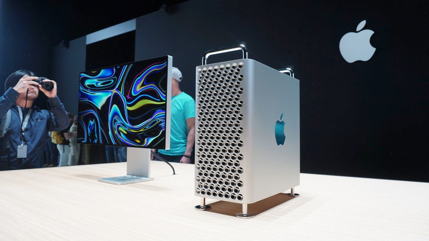 What We Can Expect From The M1 Mac Pro By Robert C Mac O Clock Medium What We Can Expect From The M1 Mac Pro By Robert C Mac O Clock Medium