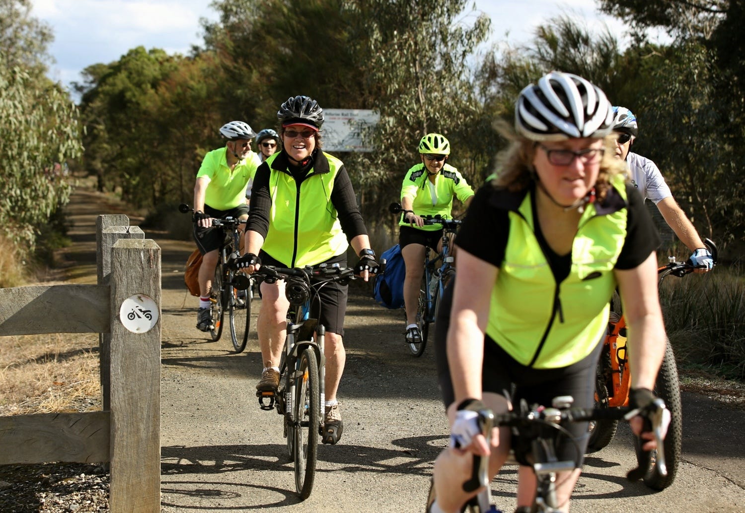 paddle a bike