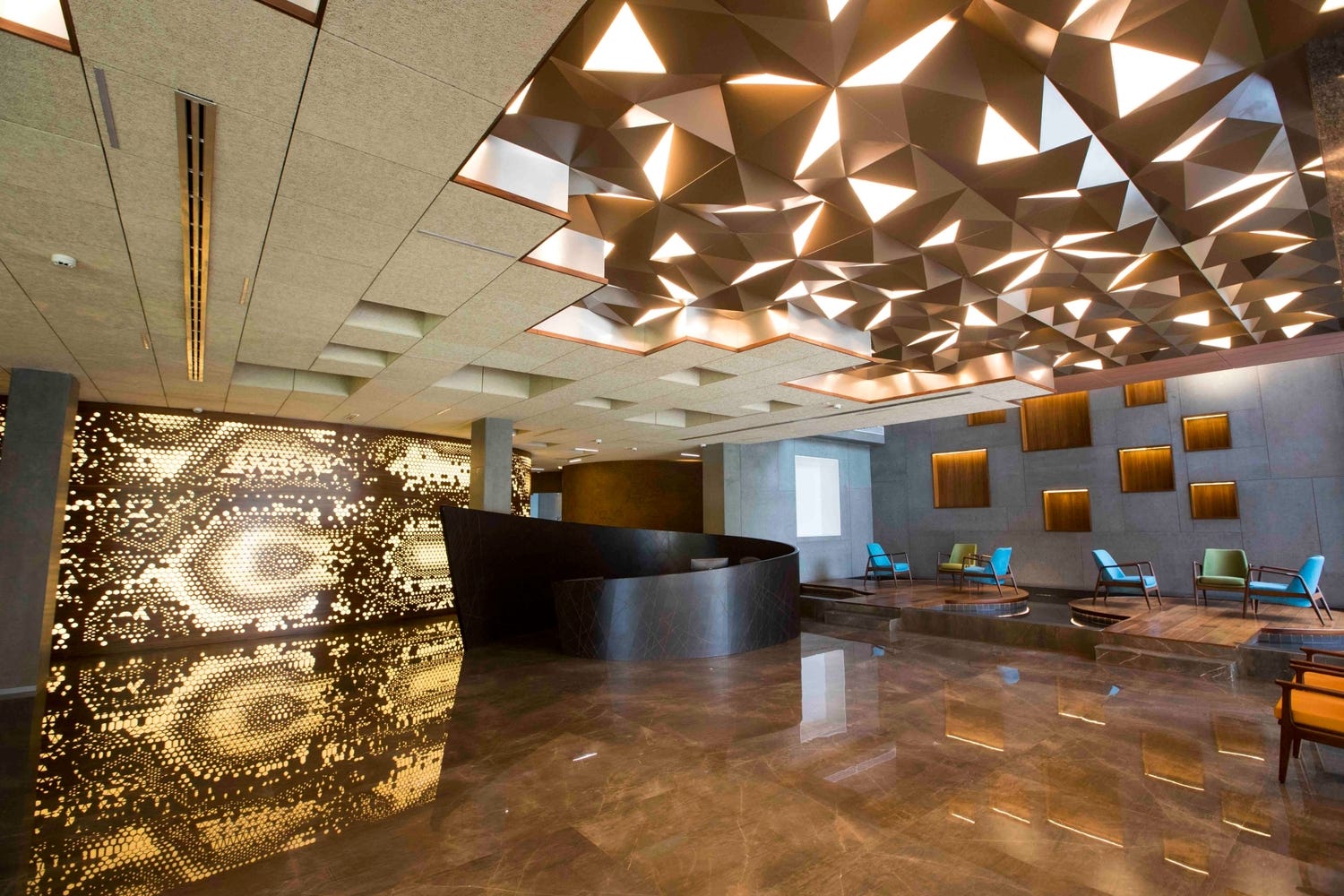 Make Interesting Your Office With Contemporary Furniture