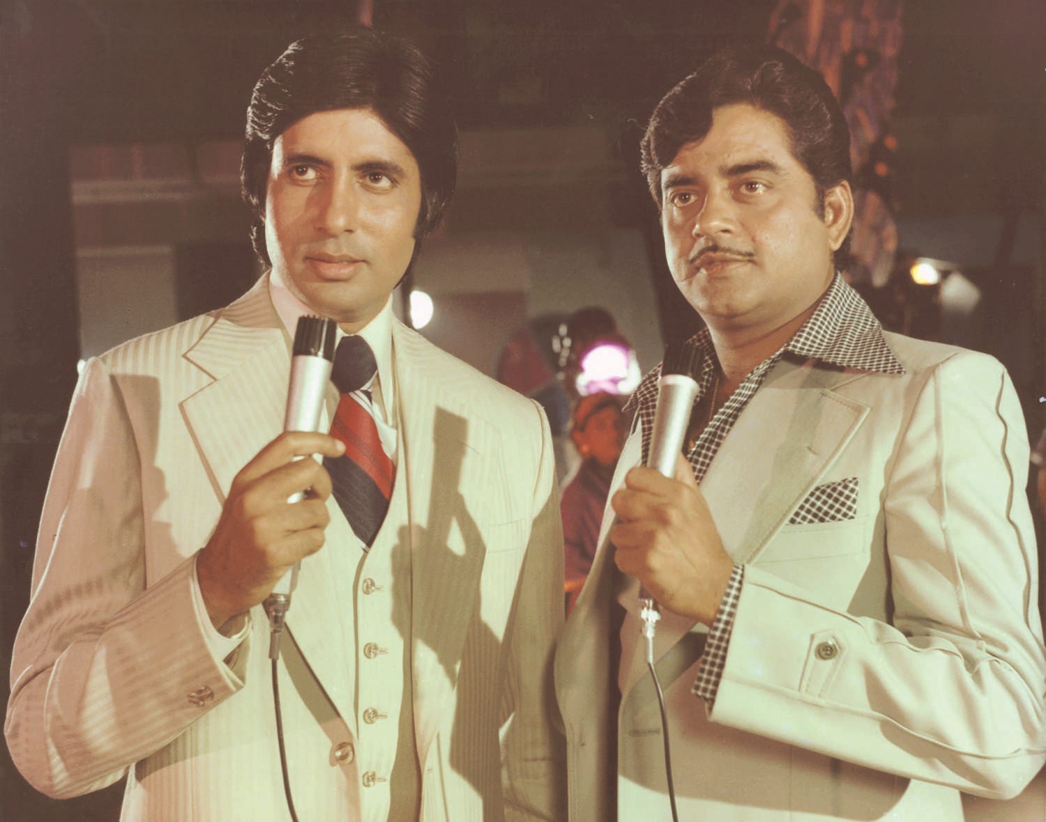 37 Years of Dostana (1980 film). (17/10/1980) | by Bollywoodirect | Medium