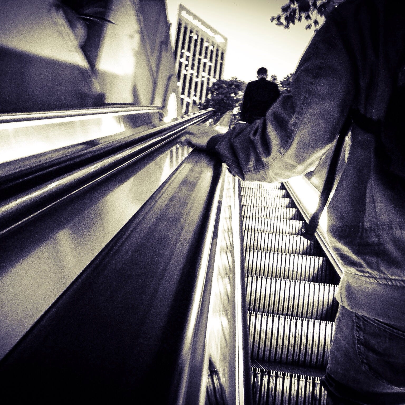 tap-cards-out-how-l-a-metro-normalizes-policing-jailing-penalizing
