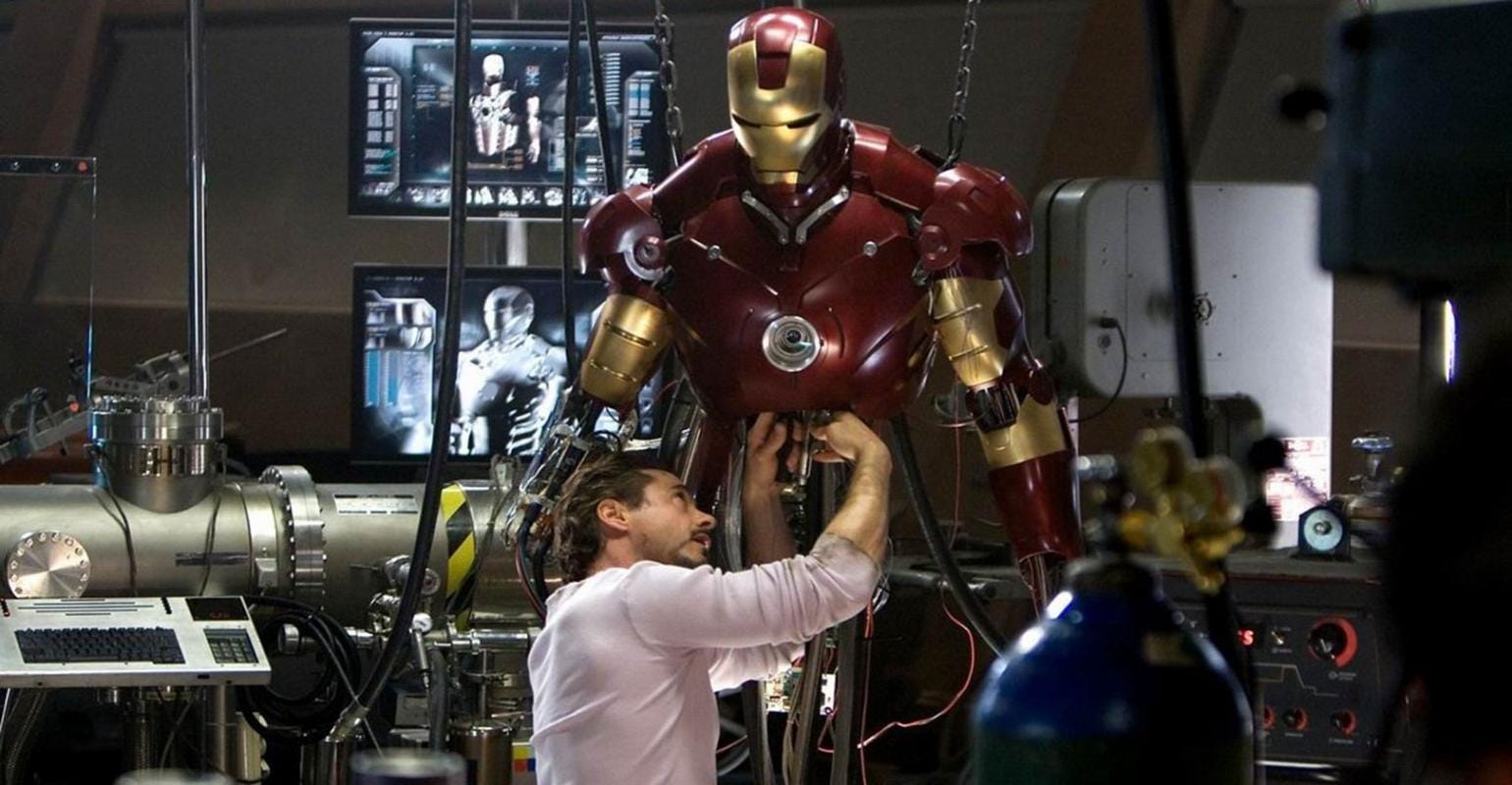Marc Miskin on Iron Man's Nanotech Suit 