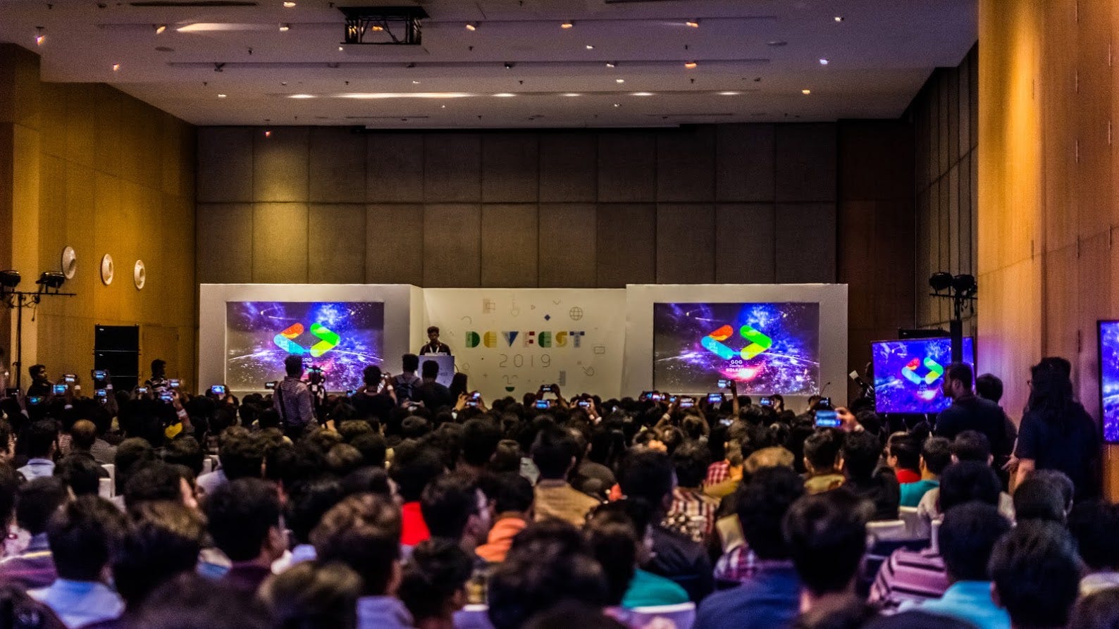 GDG DevFest Kolkata. A Sunday worth sacrificing for good… by Sunny