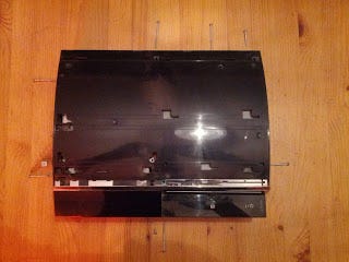My PS3 Tear Down (PS3 Fat 60GB). Old Archive | by W3bwizart | W3bwizart Web  Adventures | Medium