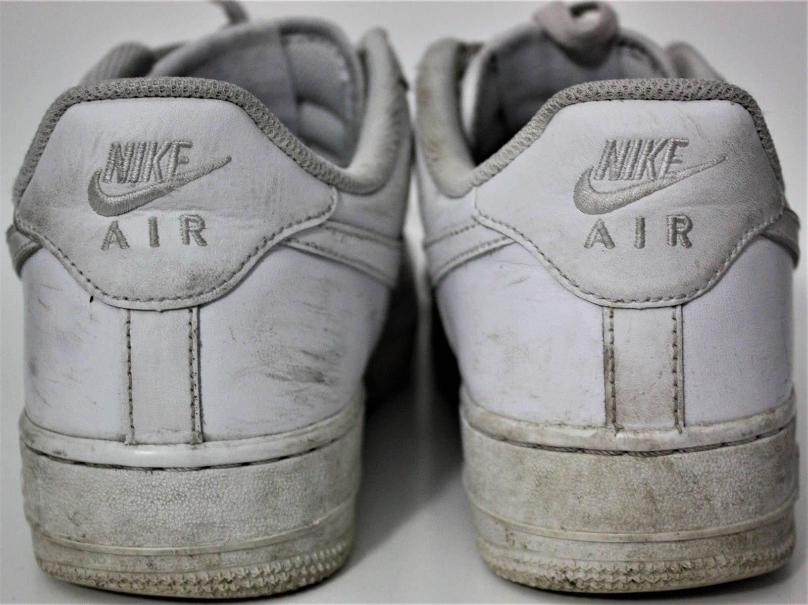 do nike air force 1 get dirty easily