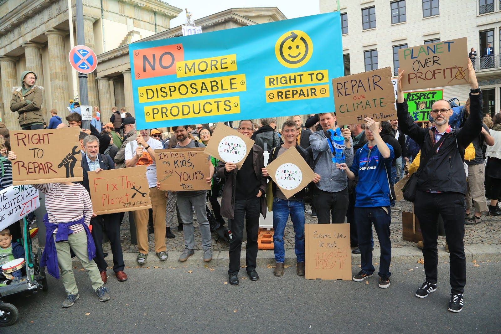 Why Europe's New Efforts to Tackle Unfixable Gadgets Are So Important | by Nathan Proctor | OneZero