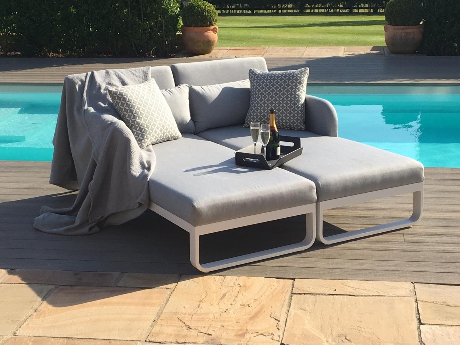 What Are The Outdoor Furniture Trends For 2020 Rattanfurniture