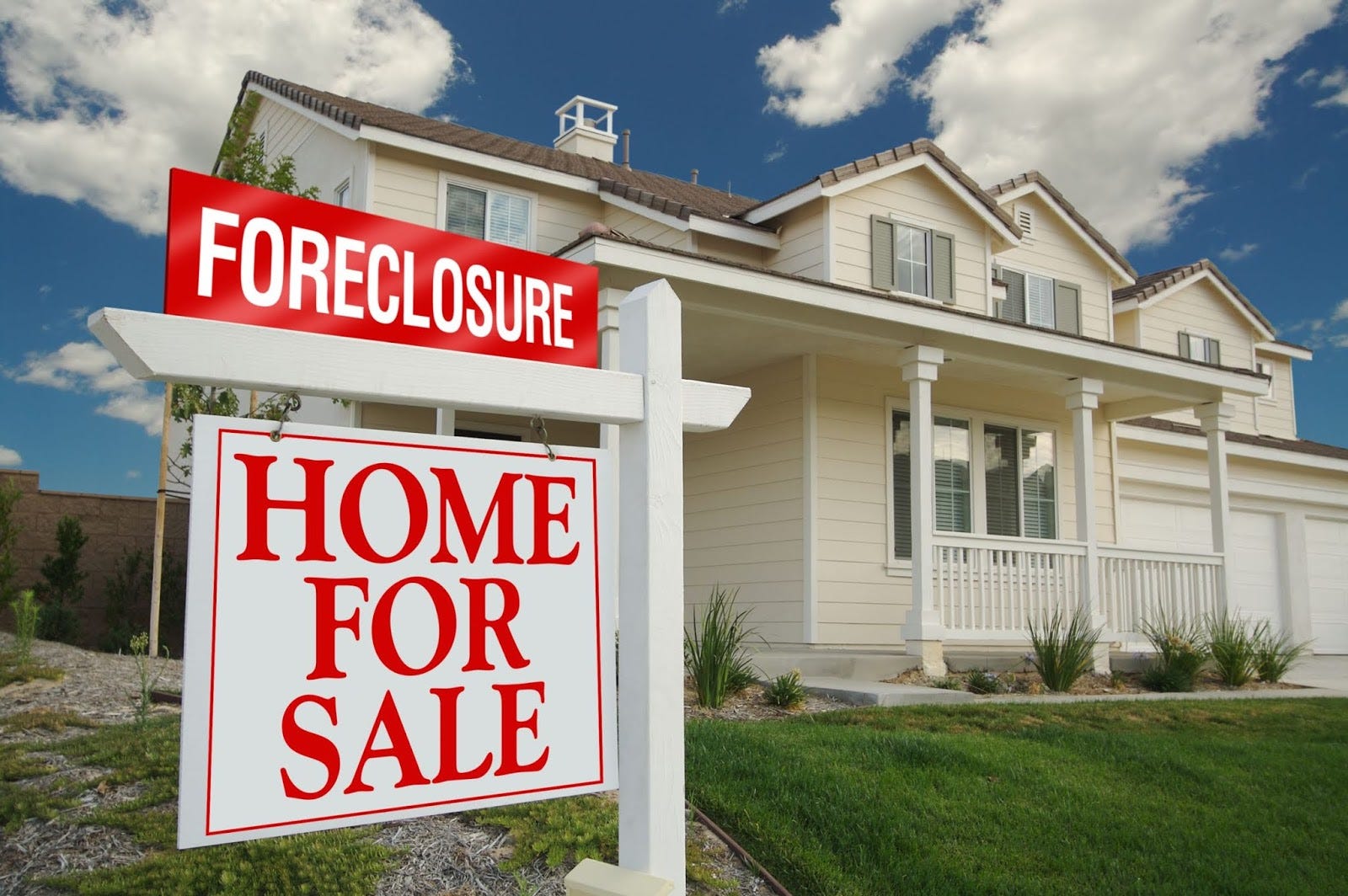 how do i buy a foreclosed house