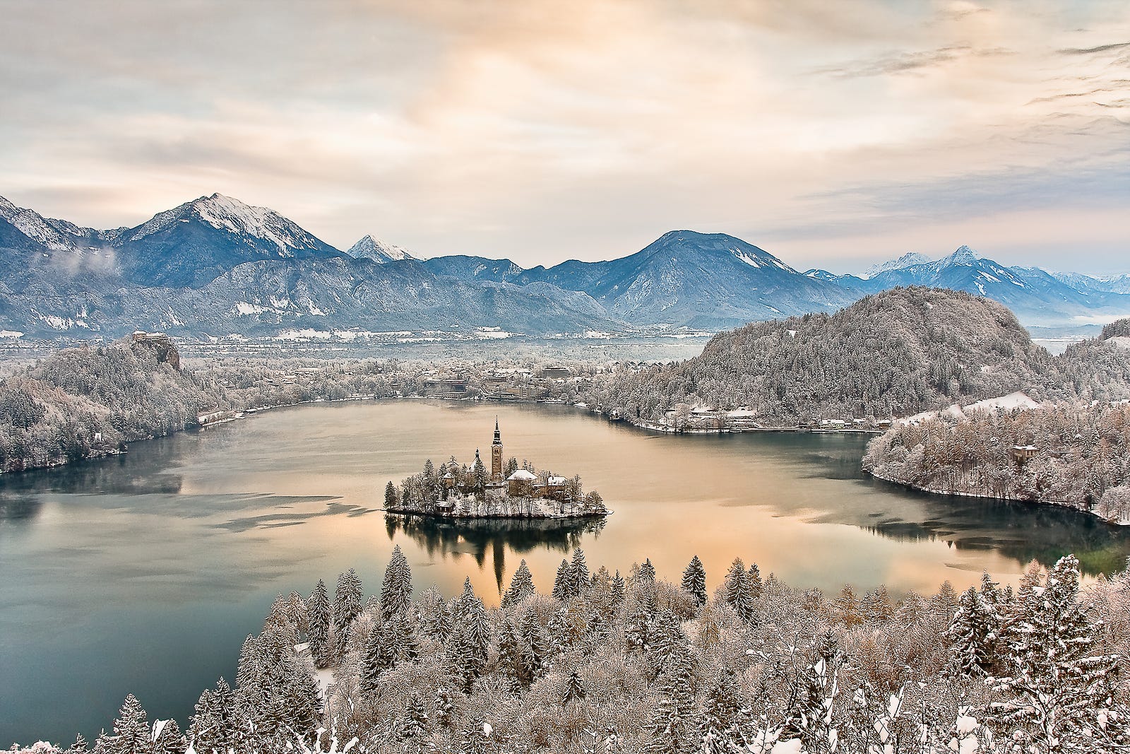 Buon Natale In Sloveno.Un Magico Dicembre Nella Magnifica Bled By Lovely Trips Lovelytripsblog Medium