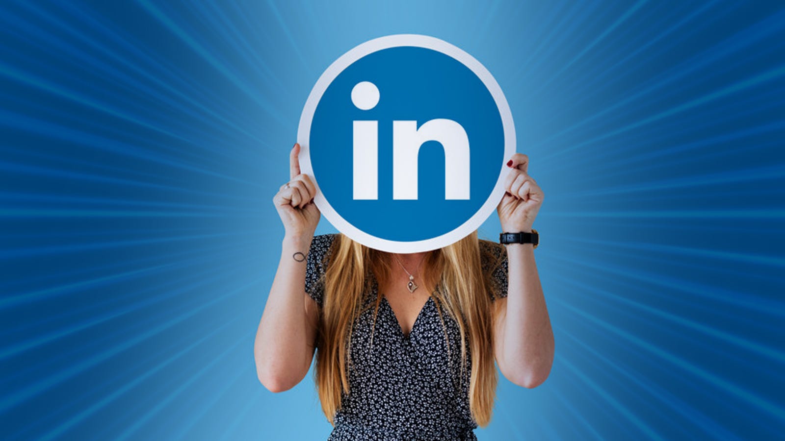 Benefits of a Large LinkedIn Network by Casey Botticello Digital