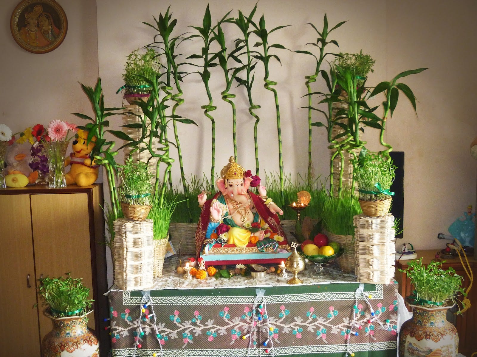 Ganpati Decoration Ideas At Home With Flowers Plants