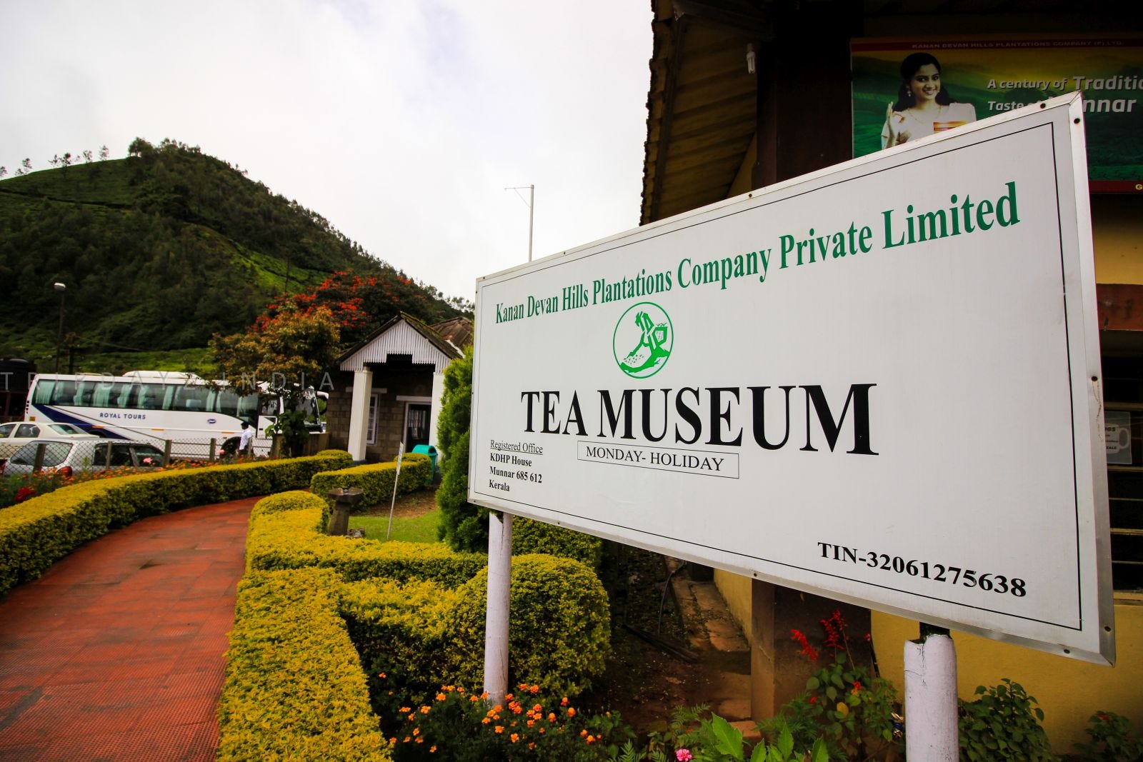 Munnar A Heavenly Place Munnar Kerala Is One Of The Major By Mountain Trail Medium