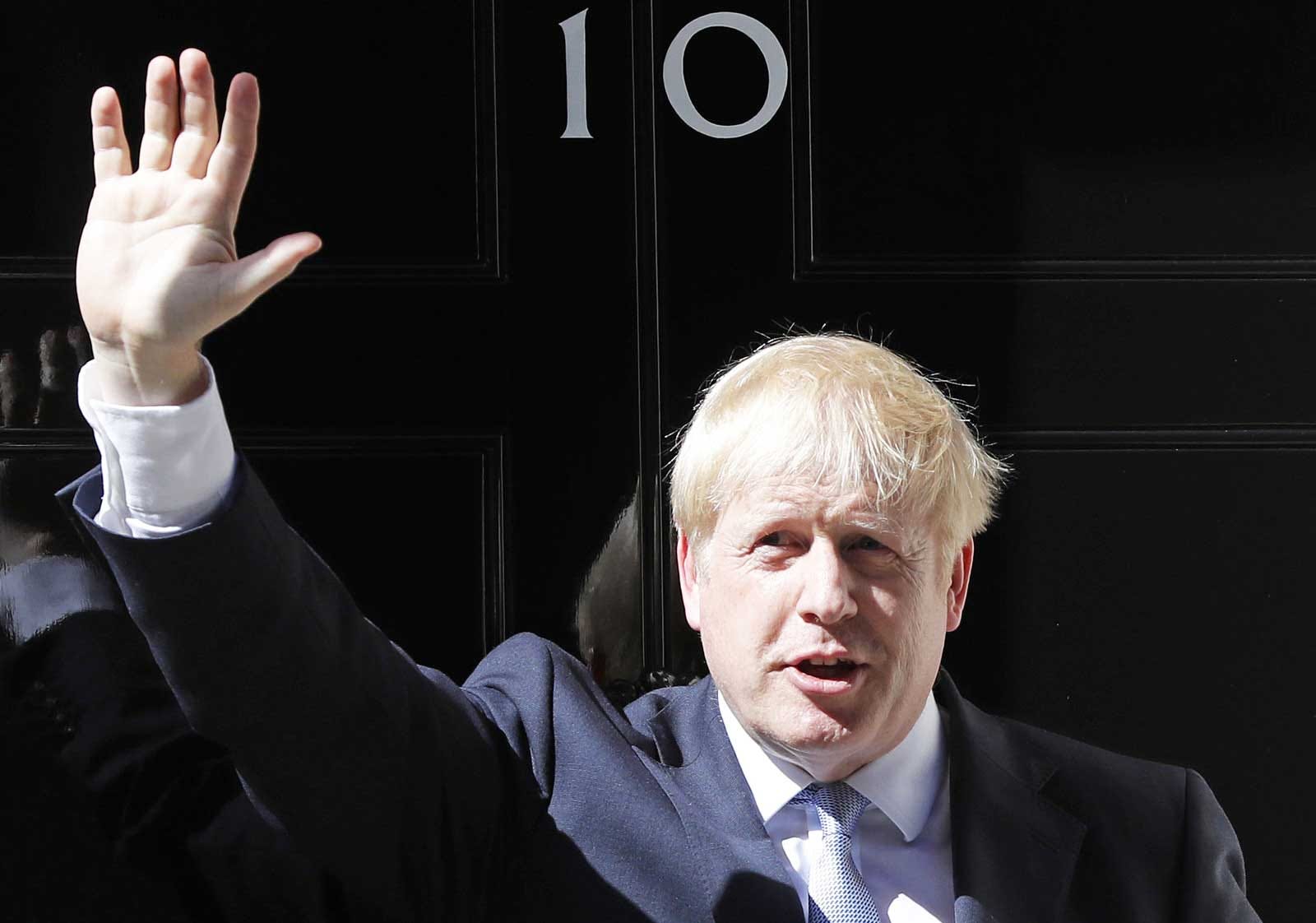 The Time Has Come To Act Boris Johnson Takes The Helmet As Prime Minister Of The United Kingdom By Seo And Digital Marketer Medium