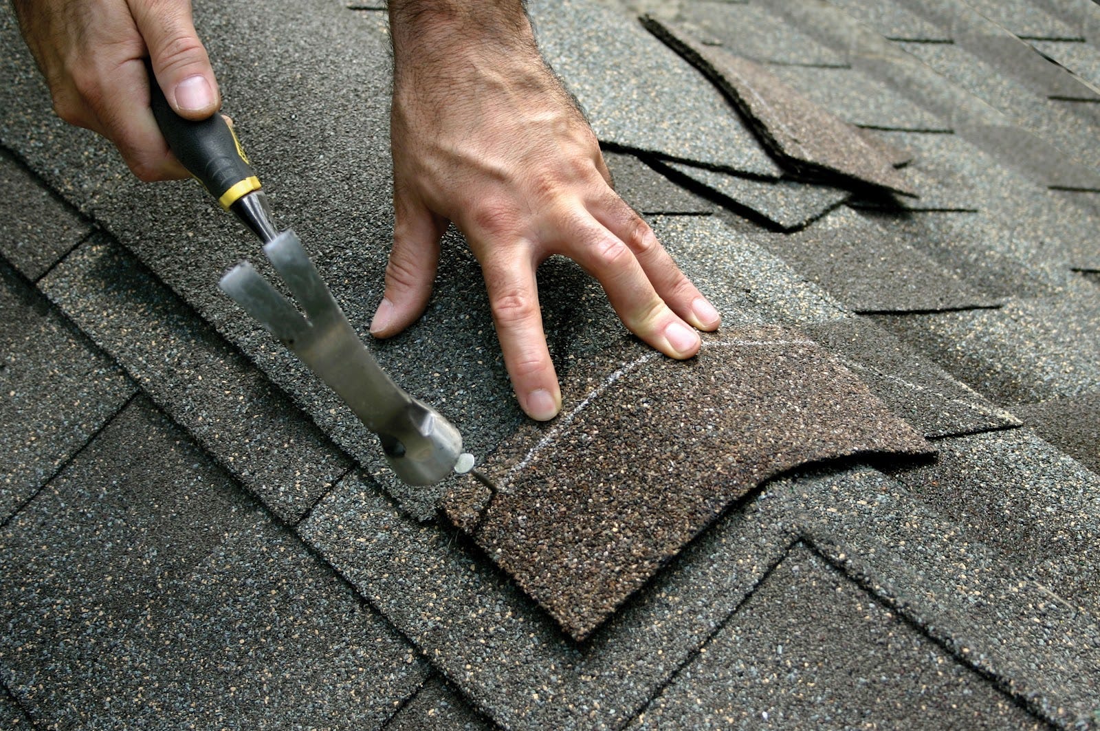 Getting In Touch With Roofing Contractors In Connecticut