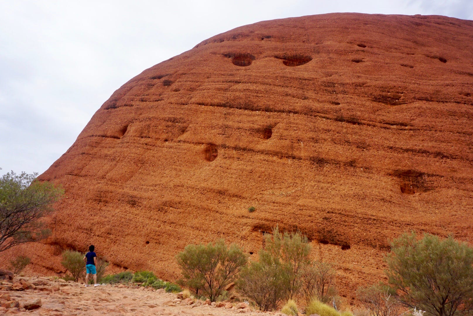 The Big Red Rock. Ayers Rock (Uluru) and Melbourne | by Keenan Ngo ...