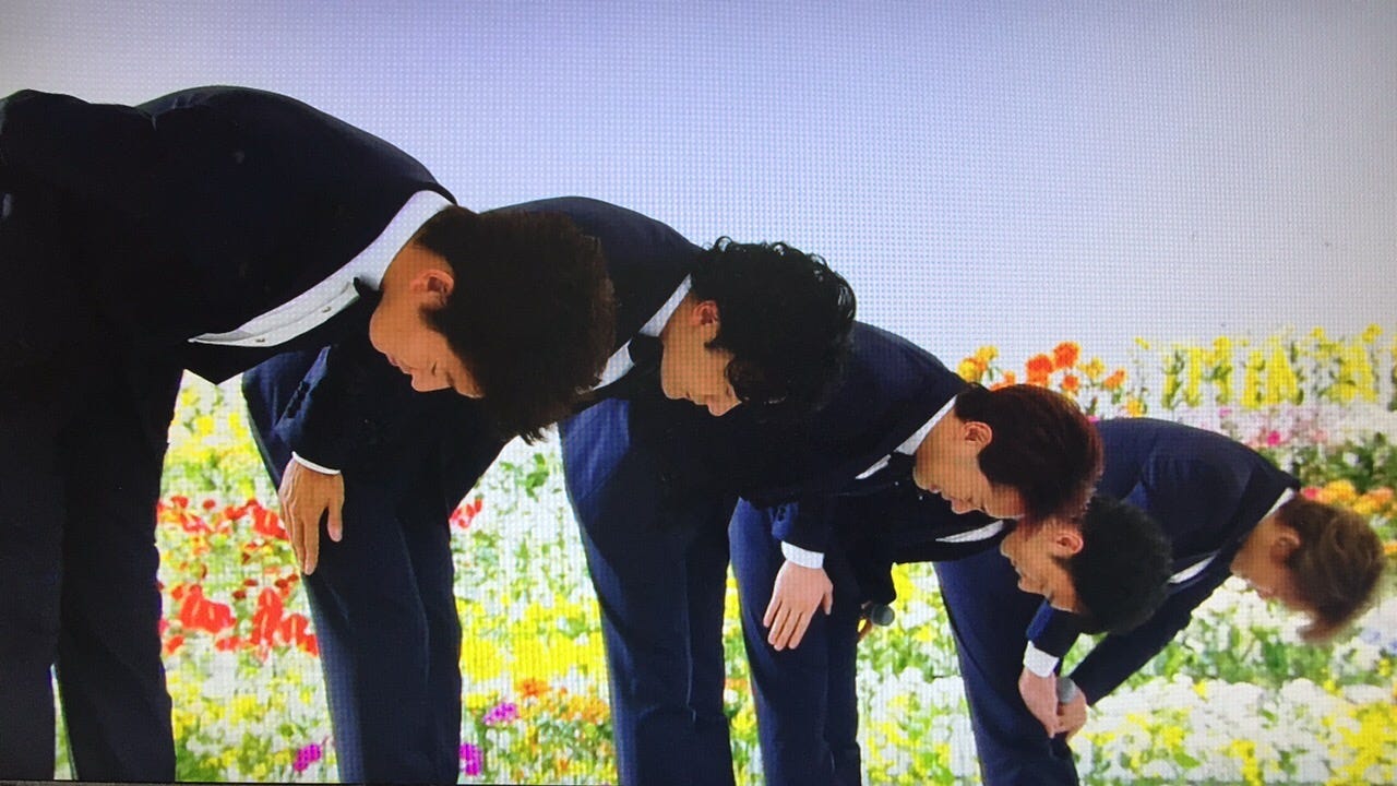 隨筆 橘色天空下的mr Children 與hanabi 天空是在櫻井和壽唱起hanabi的時候變成橘色的 By Issue Chen Medium 隨筆 橘色天空下的mr Children 與hanabi 天空是在櫻井和壽唱起hanabi的時候變成橘色的 By Issue Chen Medium