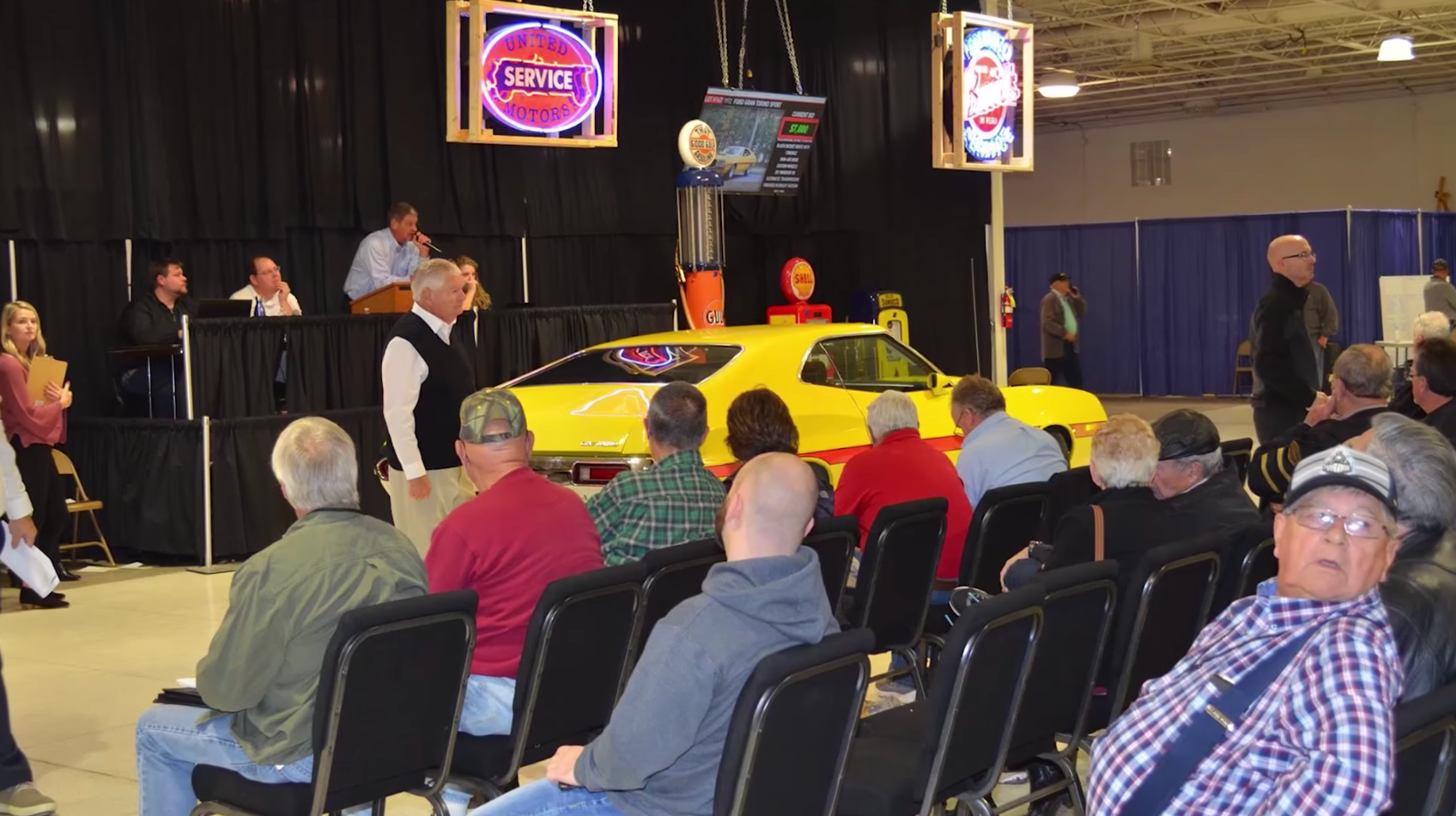 [VIDEO] Spotlight on Earlywine Auctions’ 4th Hoosier Classic Car