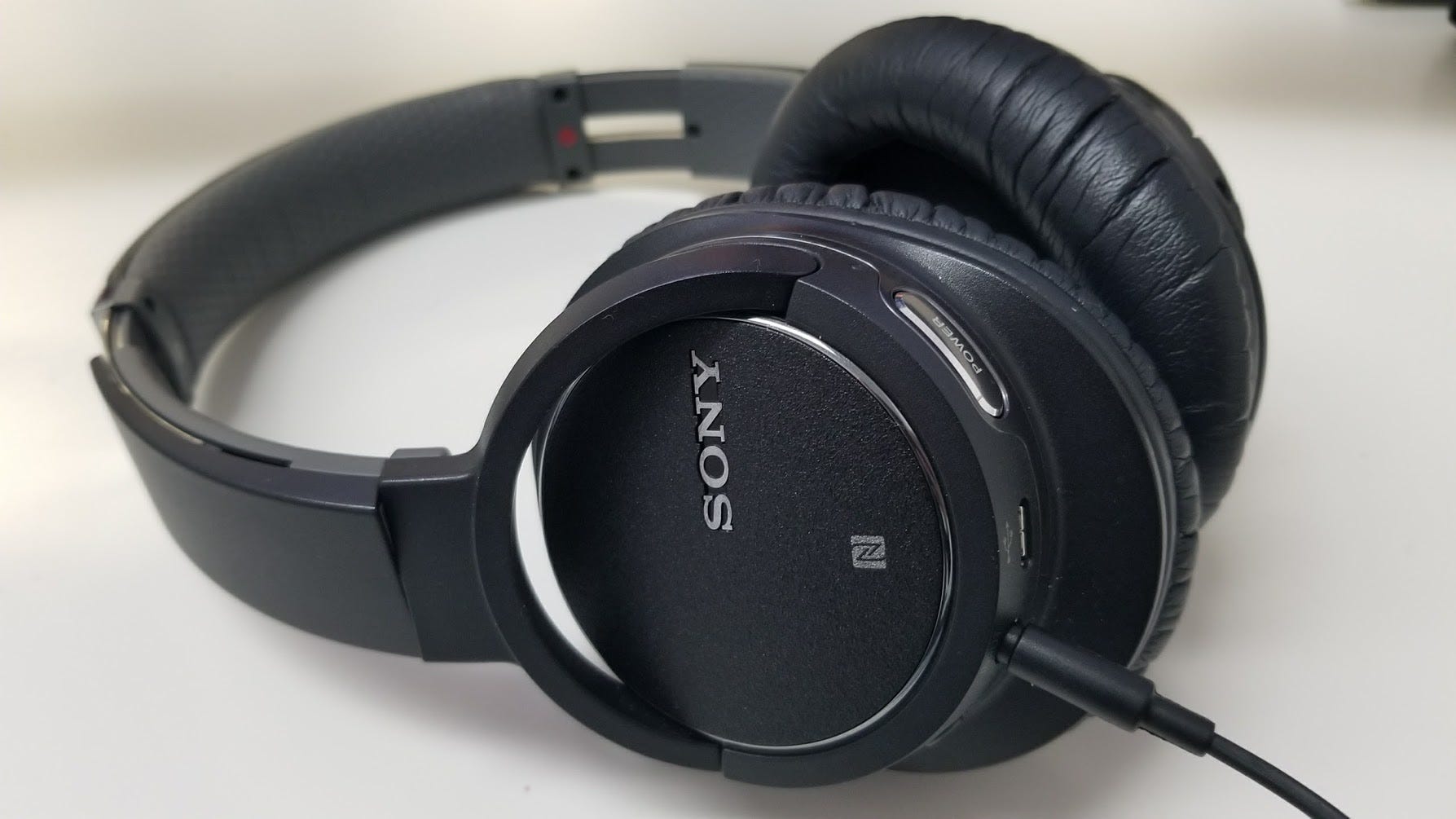 costco noise cancelling headphones