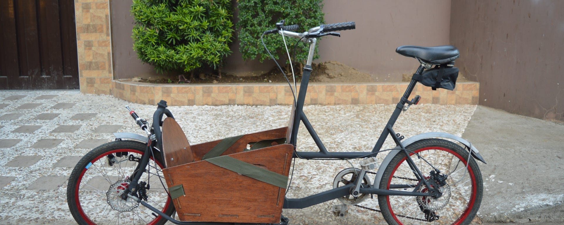 compact cargo bike