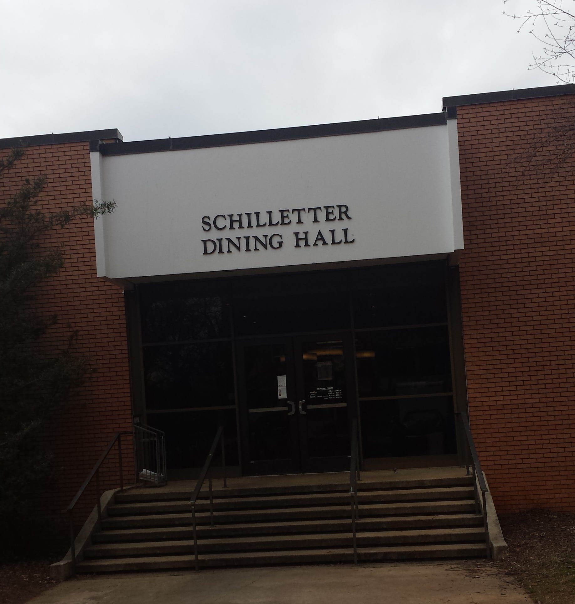 Why do Clemson's Dining Halls Suck? - Daniel Jones - Medium