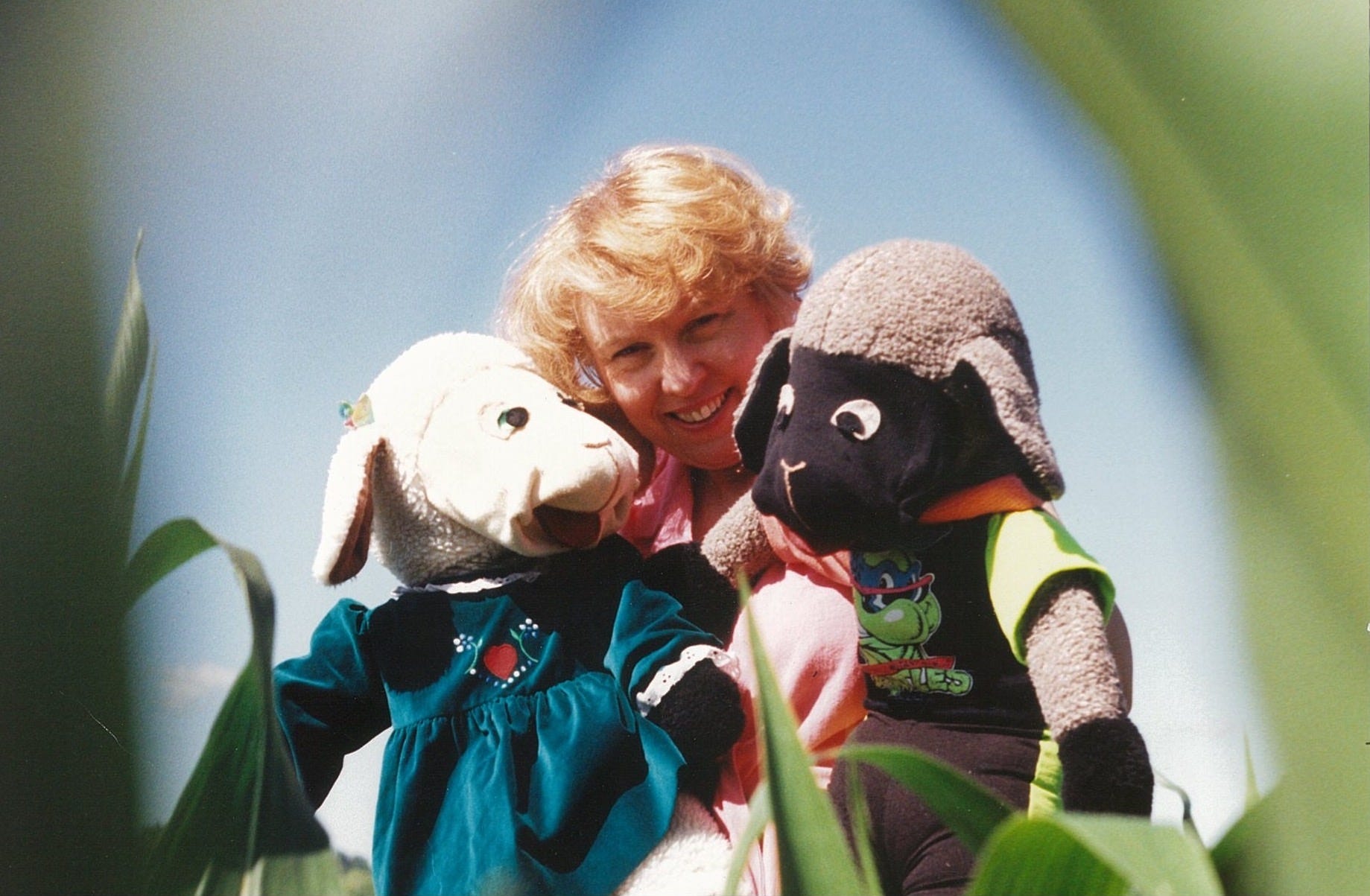 What Two Sheep Puppets Taught Me About Engaging an Audience | by Judy