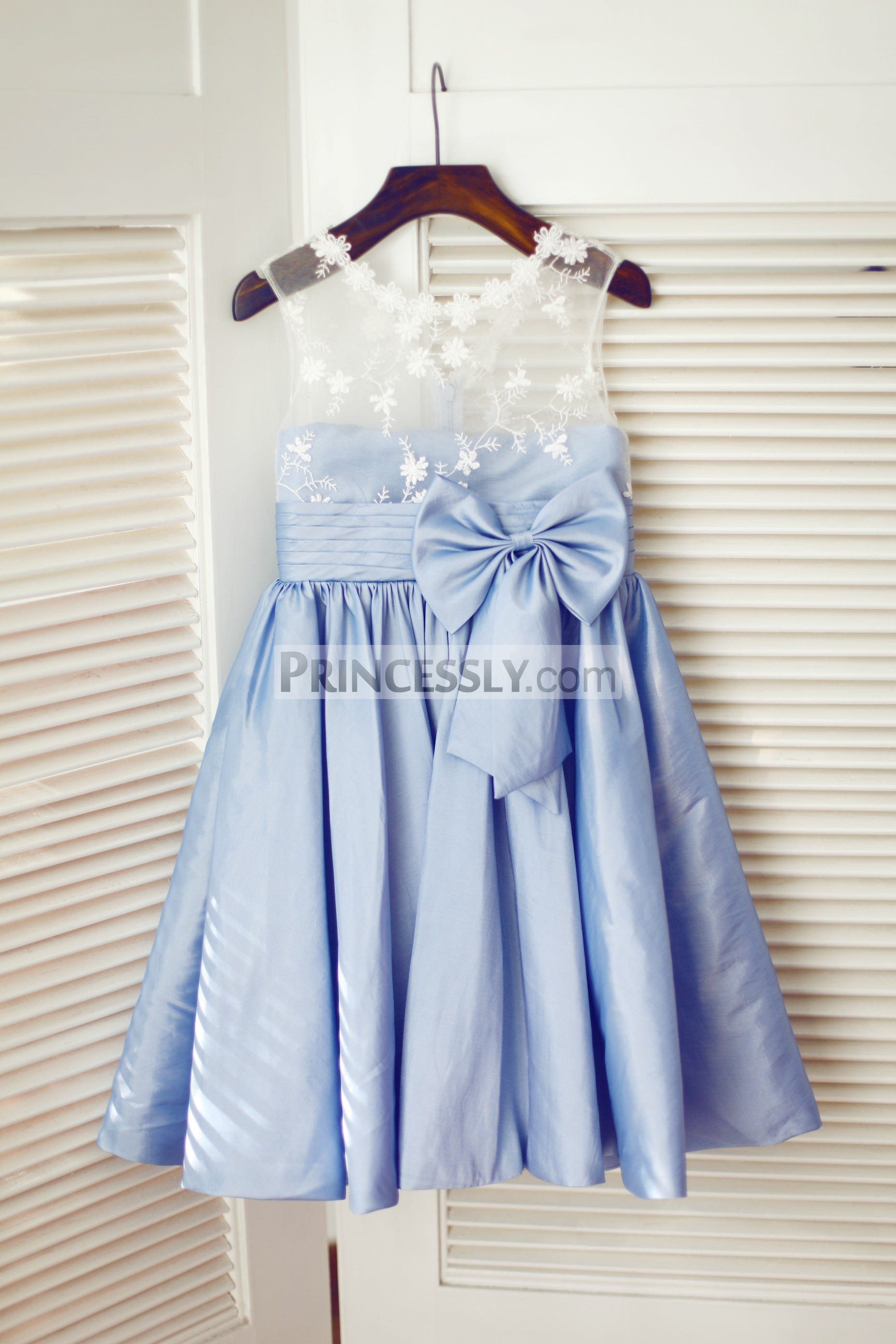 girlish clothes