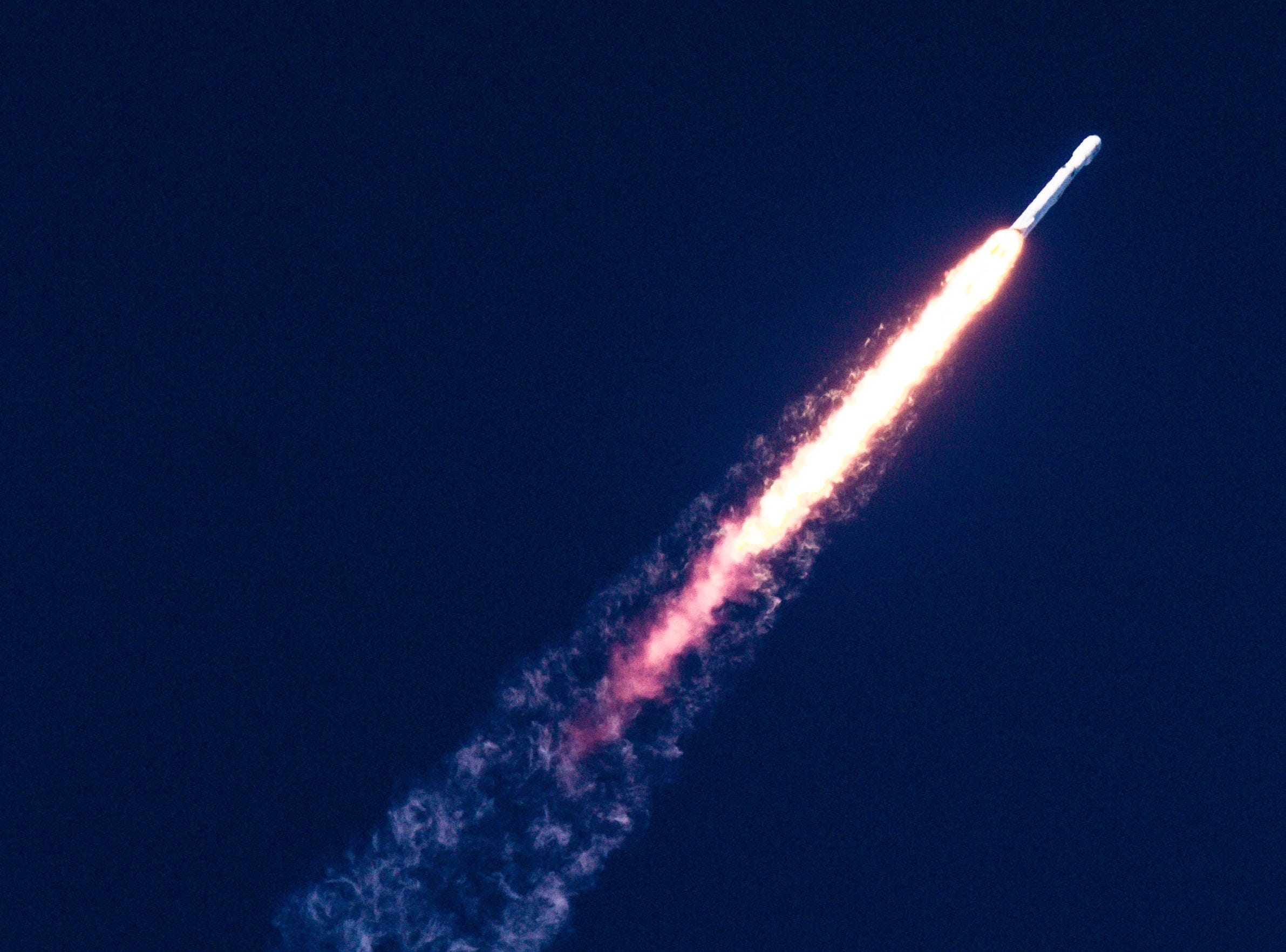 the Falcon Heavy rocket ascension