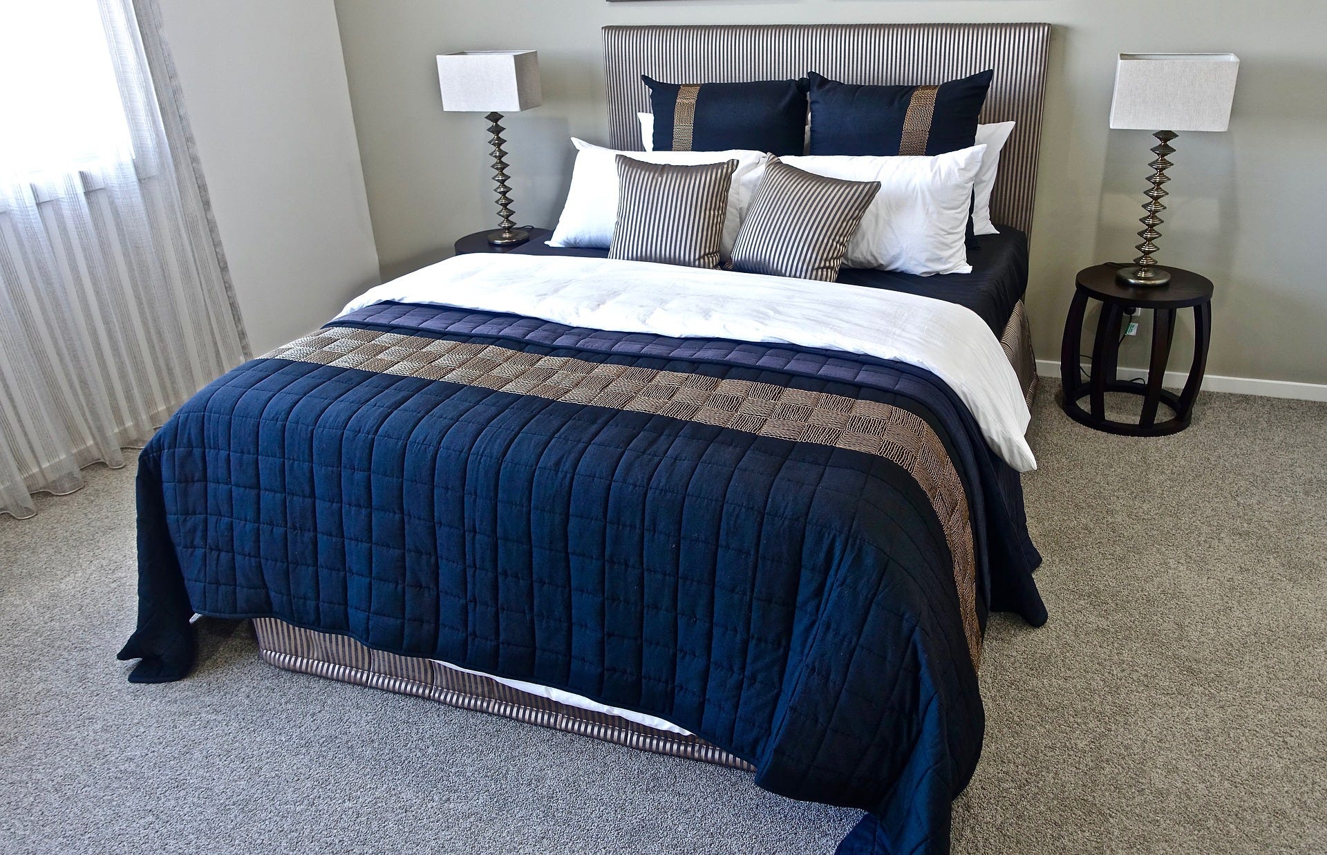 3 Reasons Why Sleeping On A Silk Pillowcase Is Beneficial