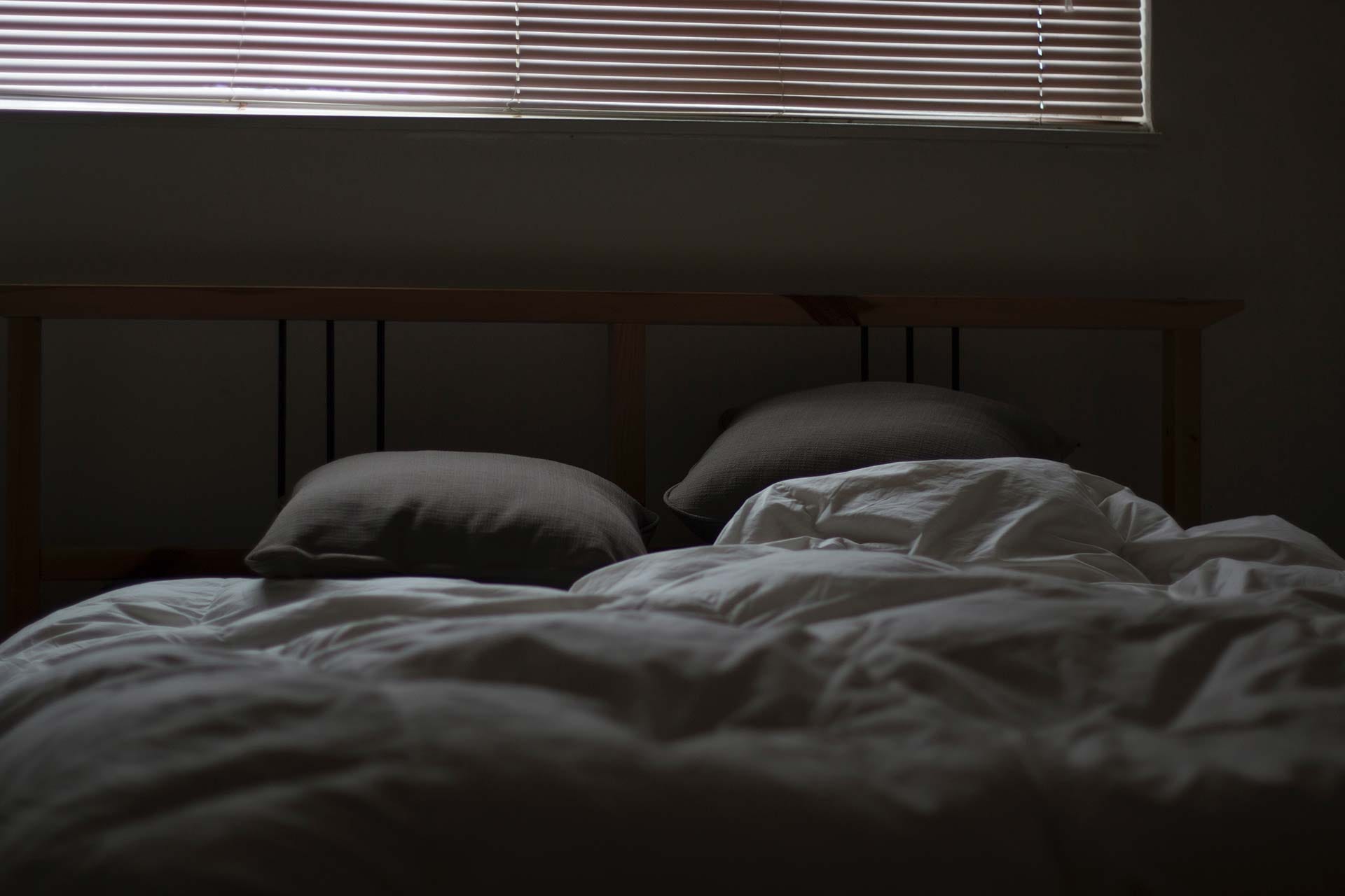 With Or Without Are Pillows Good For Posture Good Posture Medium
