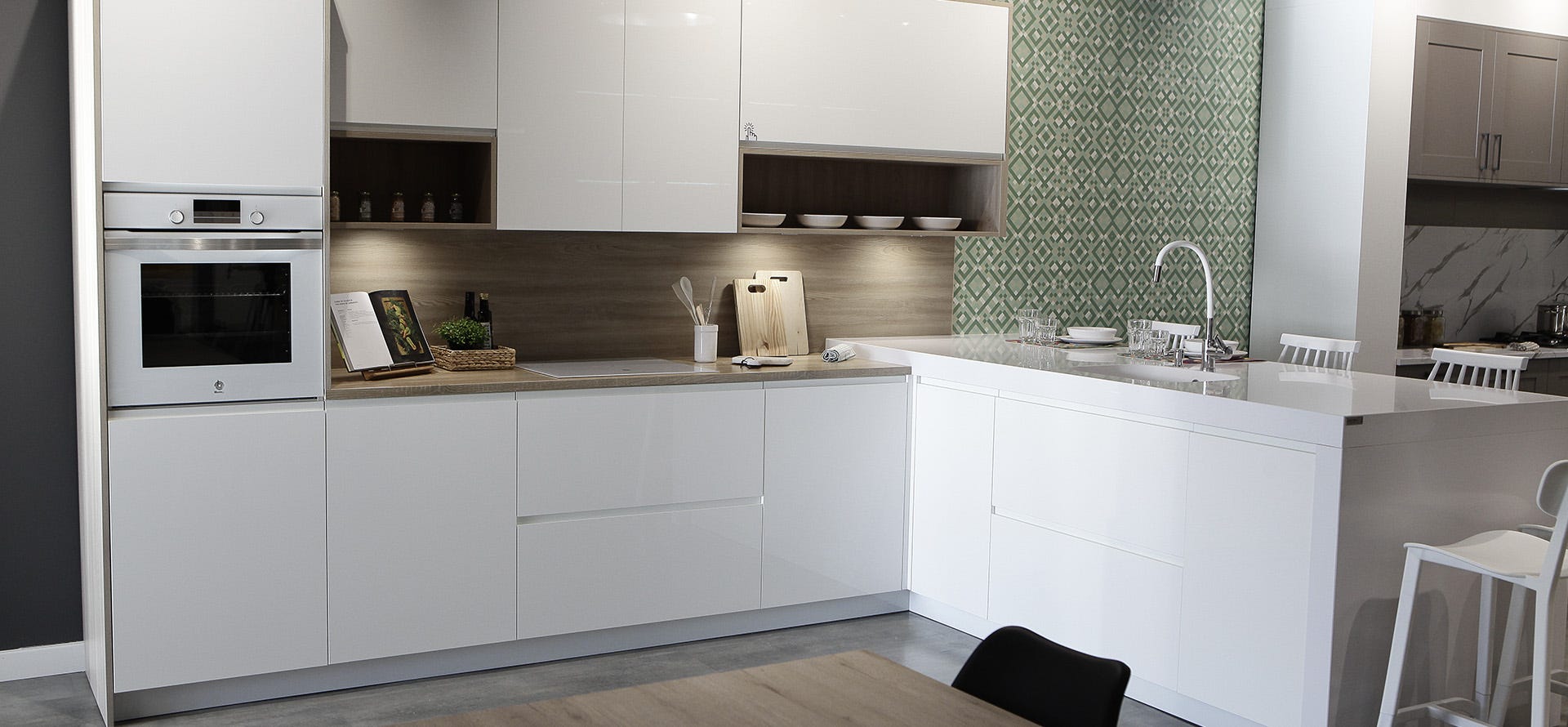 4 Simple Tips To Help You Create The Best Kitchen Cabinet