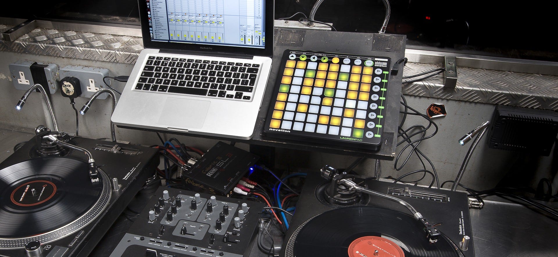 Djay Pro Map With Novation Launchpad Mini