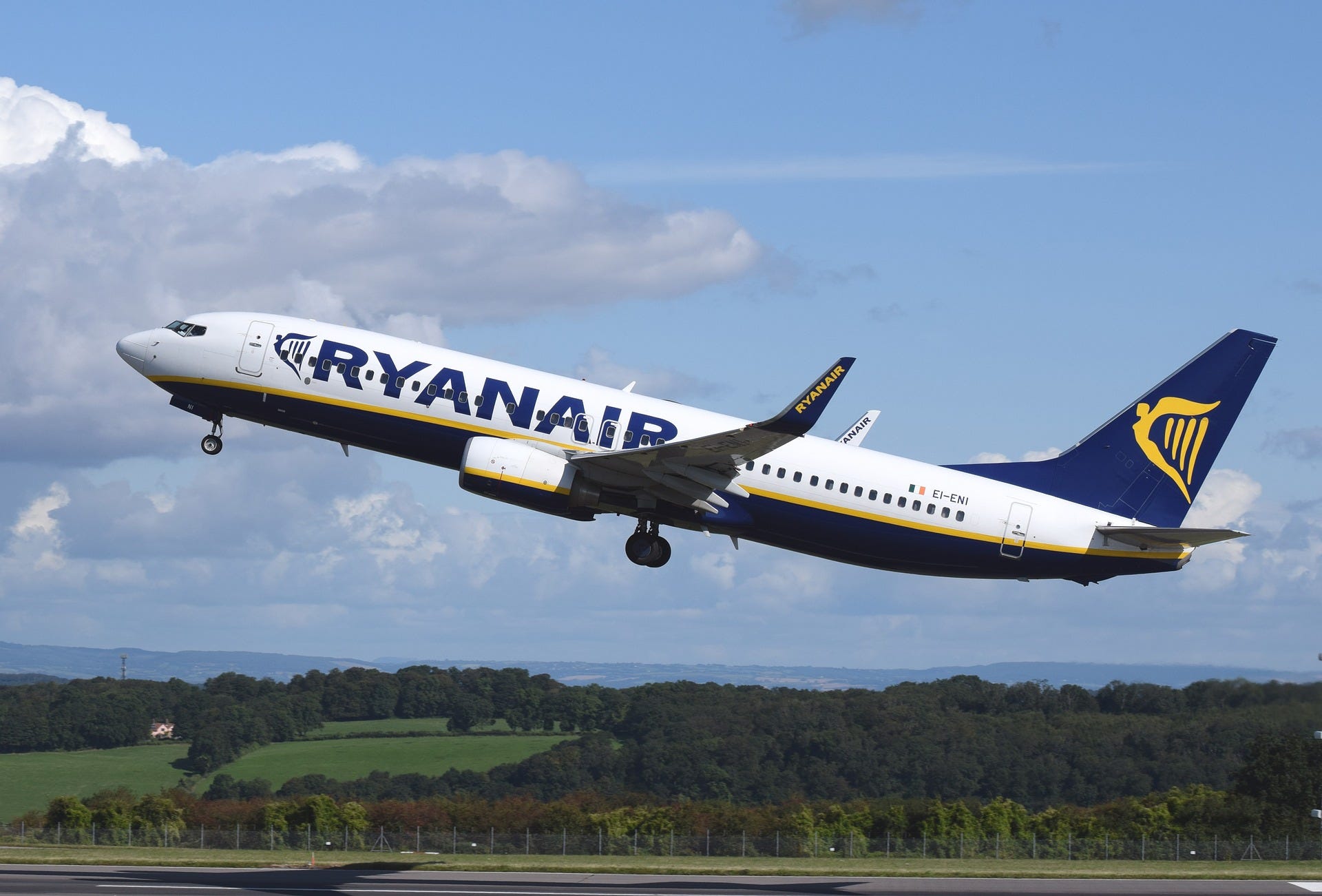 ryanair lost baggage policy