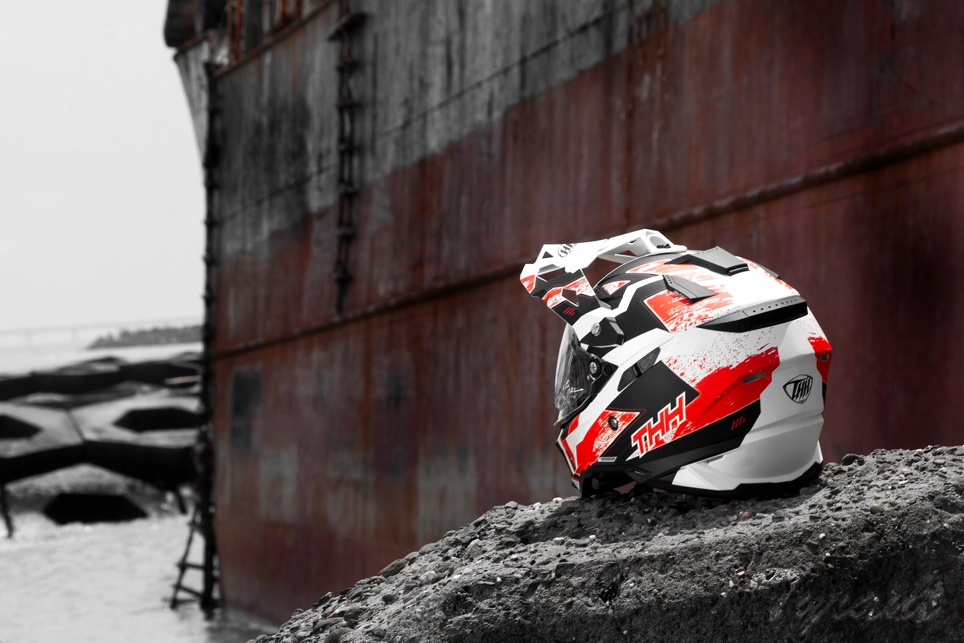 Thh Helmets Motorcycle Helmets Inovations By Helmets 4all Medium Thh Helmets Motorcycle Helmets Inovations By Helmets 4all Medium