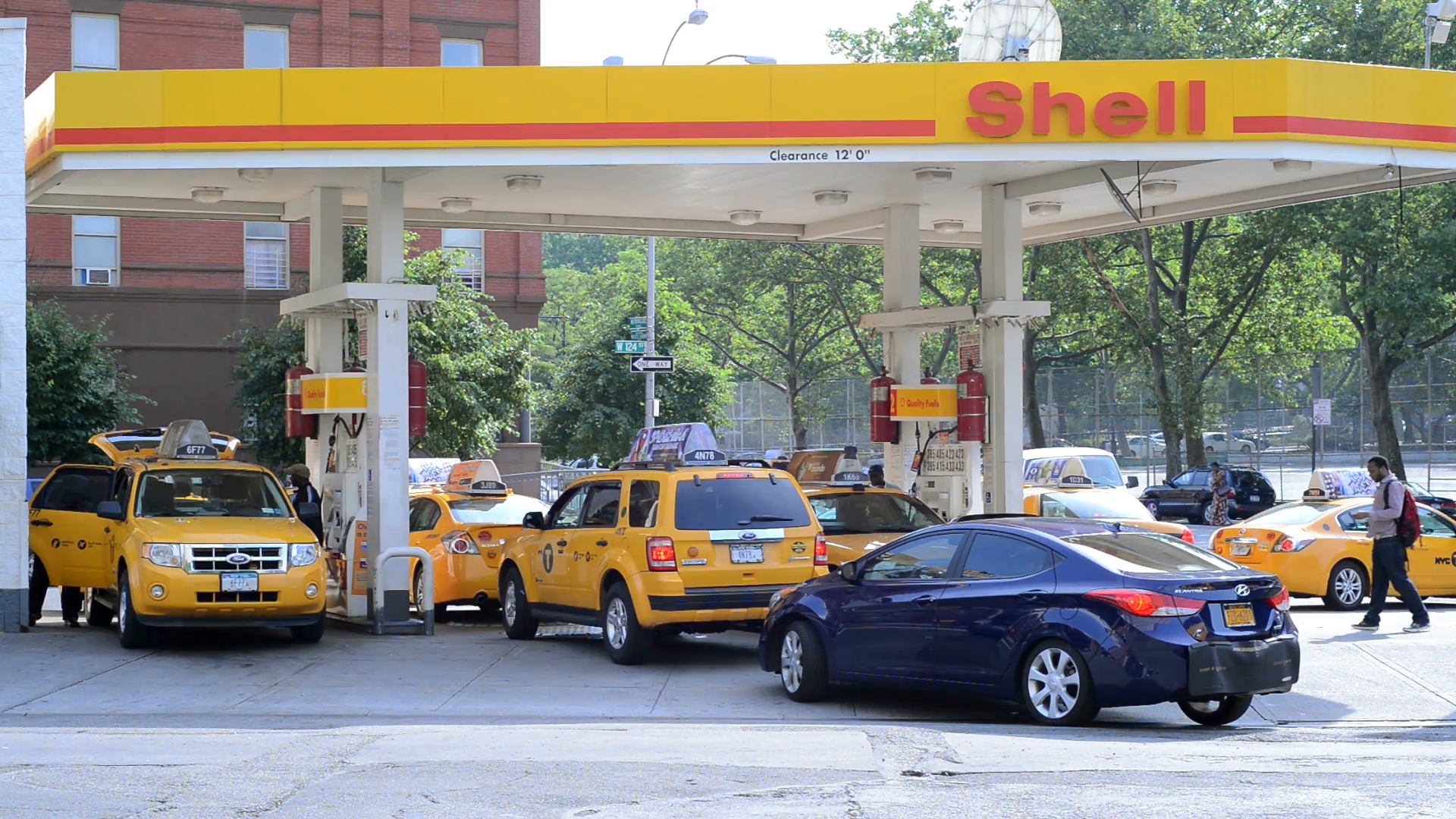 Should You Wait In Line For Petrol Before Prices Increase By Calvin Cheng Medium