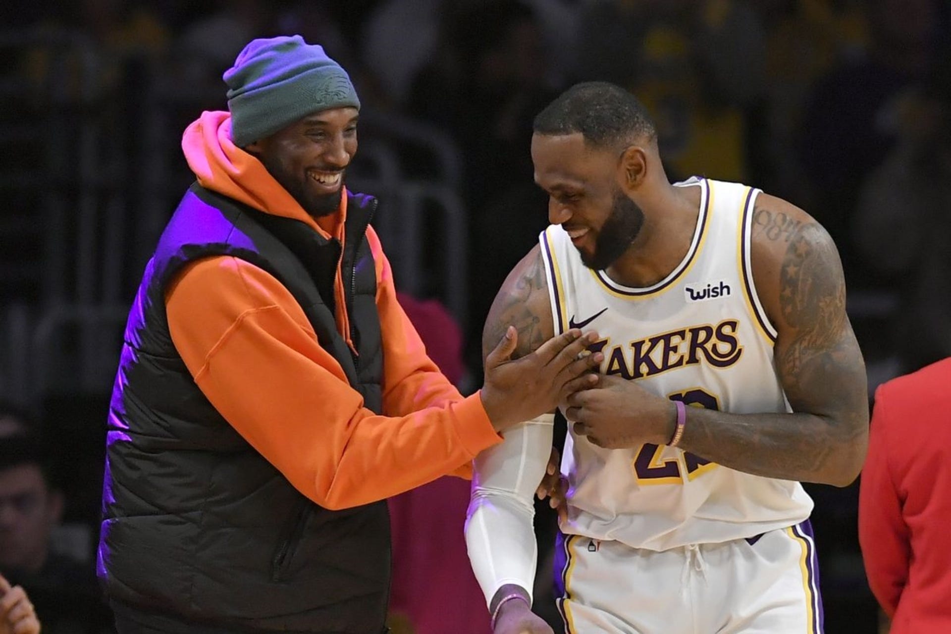 LeBron Takes Lakers Torch from Kobe and Promises To Continue his ...