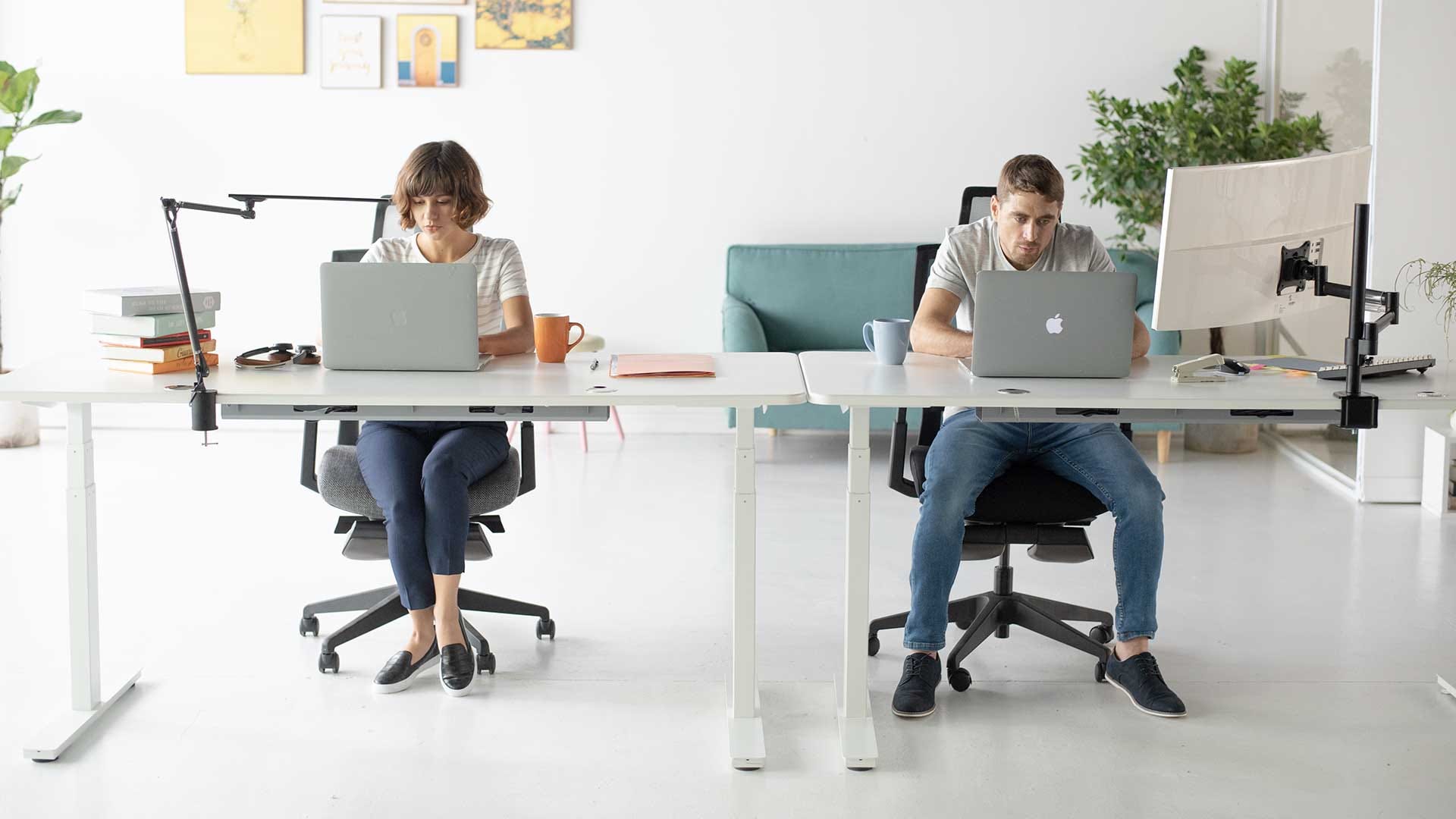 5 of the best accessories for an ergonomic office setup