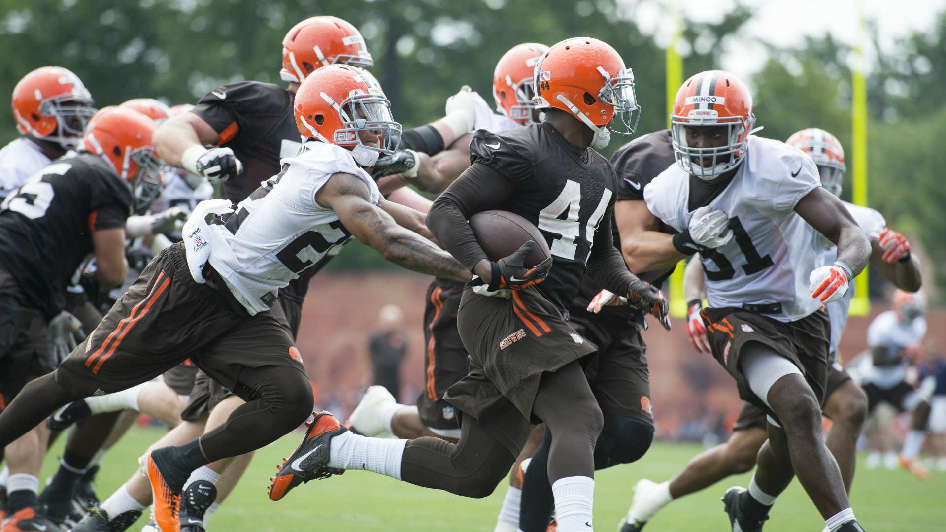 The 9 Players At Every Nfl Training Camp Sportspickle Medium