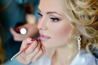 How Professional Hair Salons Can Help You Feel Beautiful For Weddings