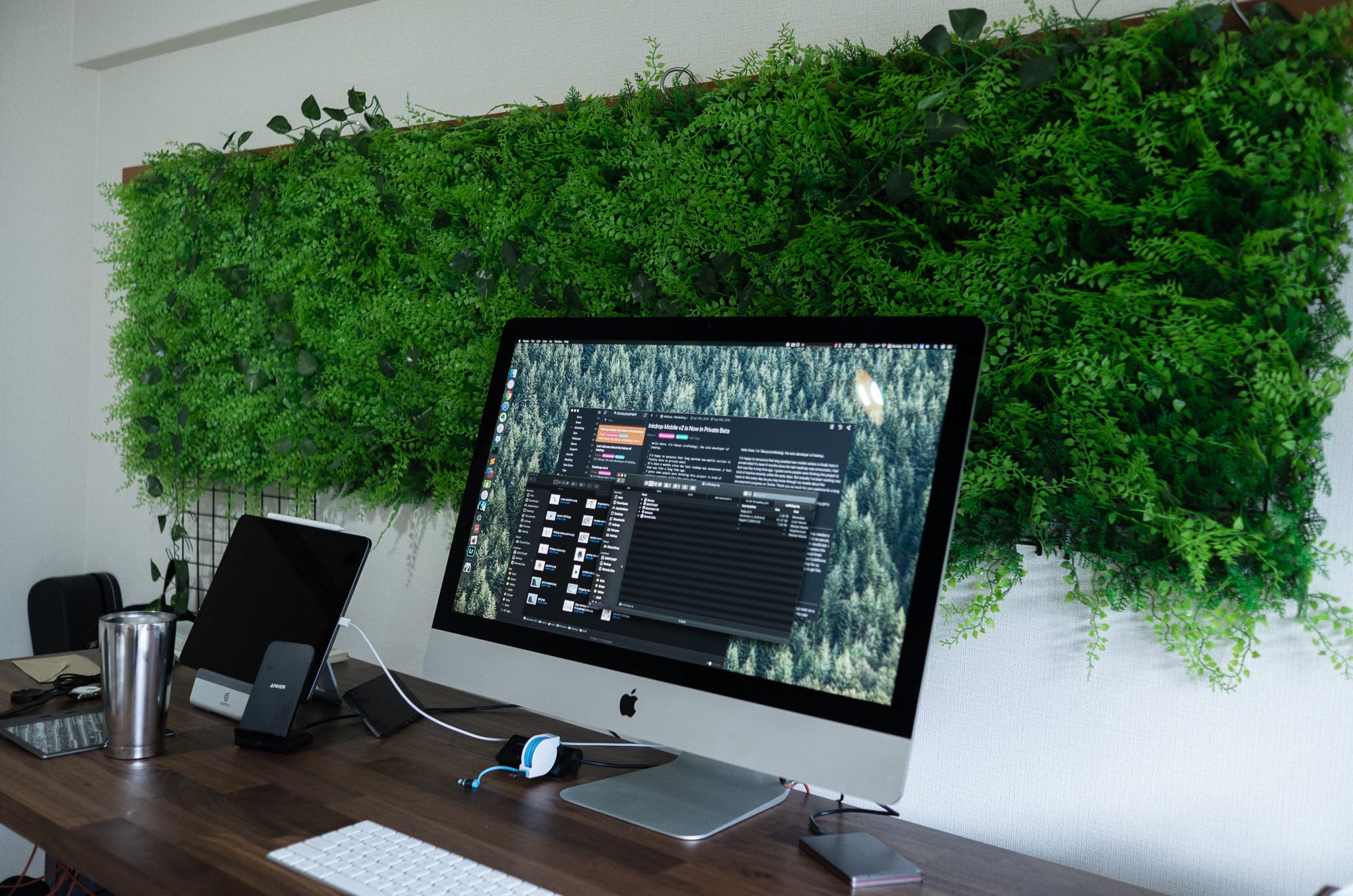 Built Diy Grass Wall Behind My Desk To Get Relaxed Carefully