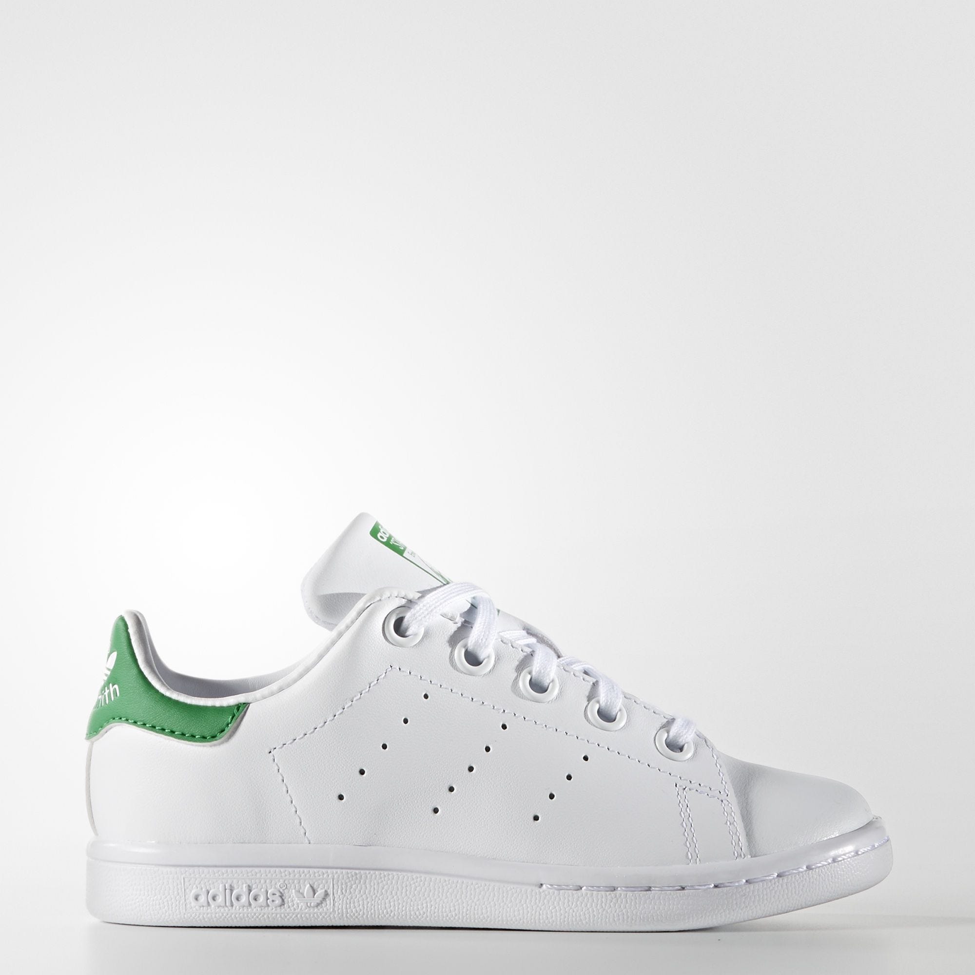 how to keep stan smiths clean